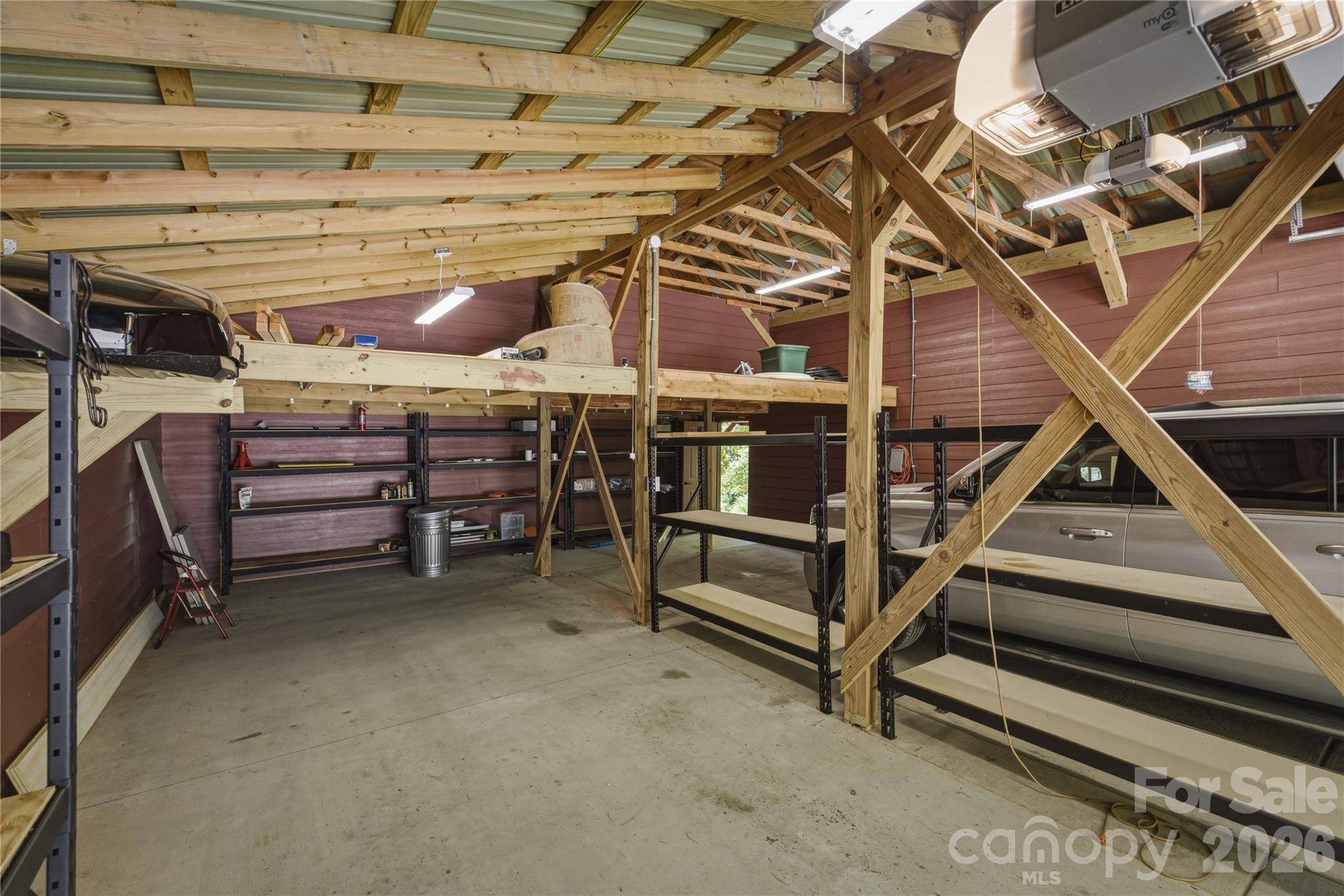 main property photo 40