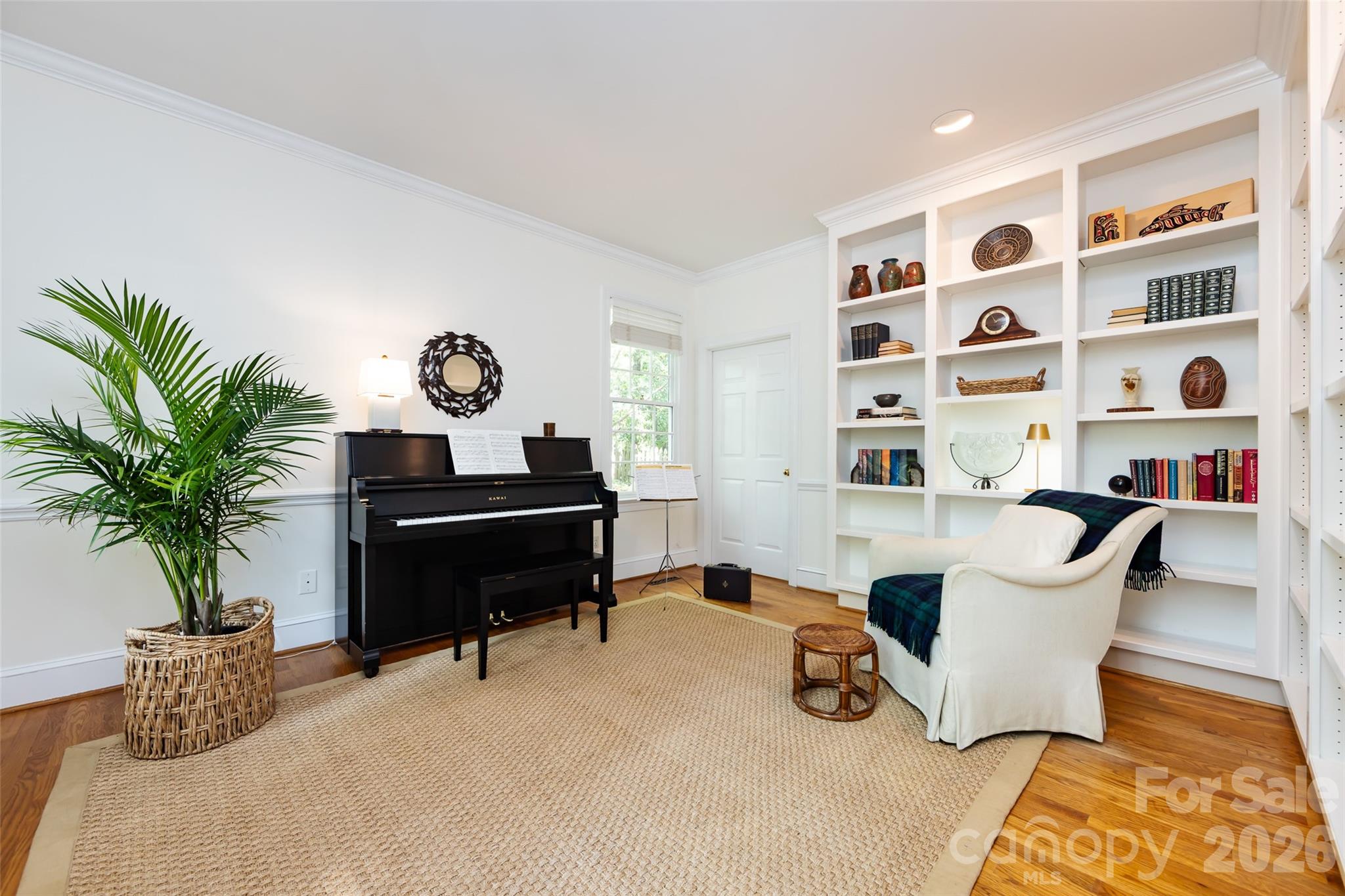 main property photo 4