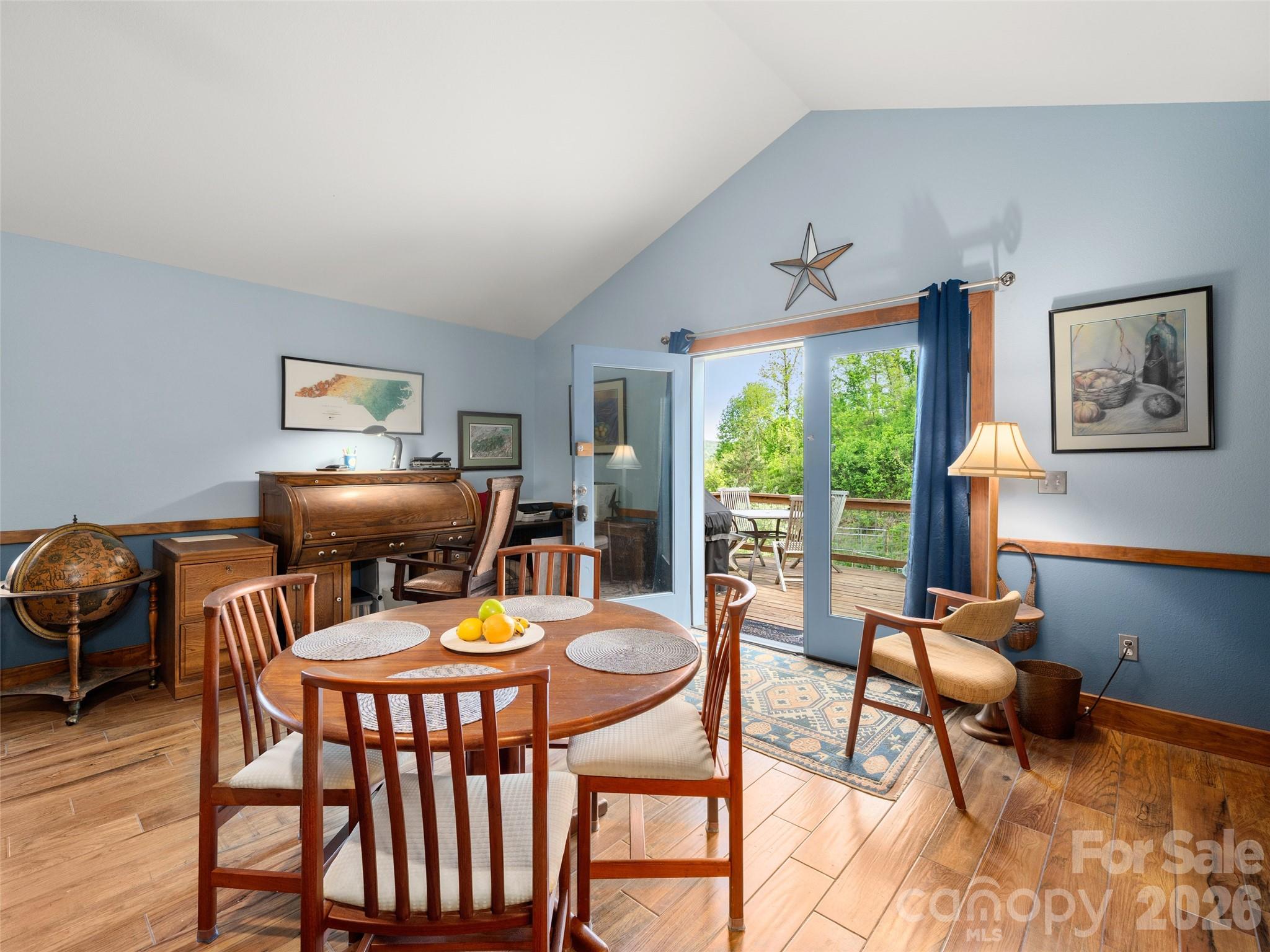 main property photo 5
