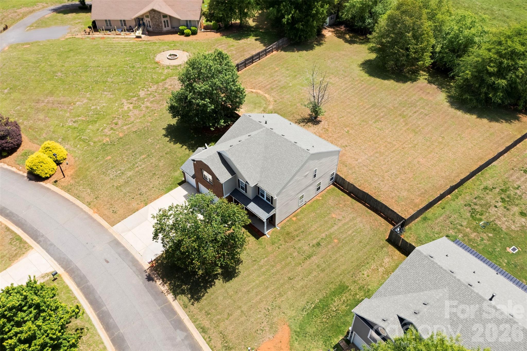 main property photo 39