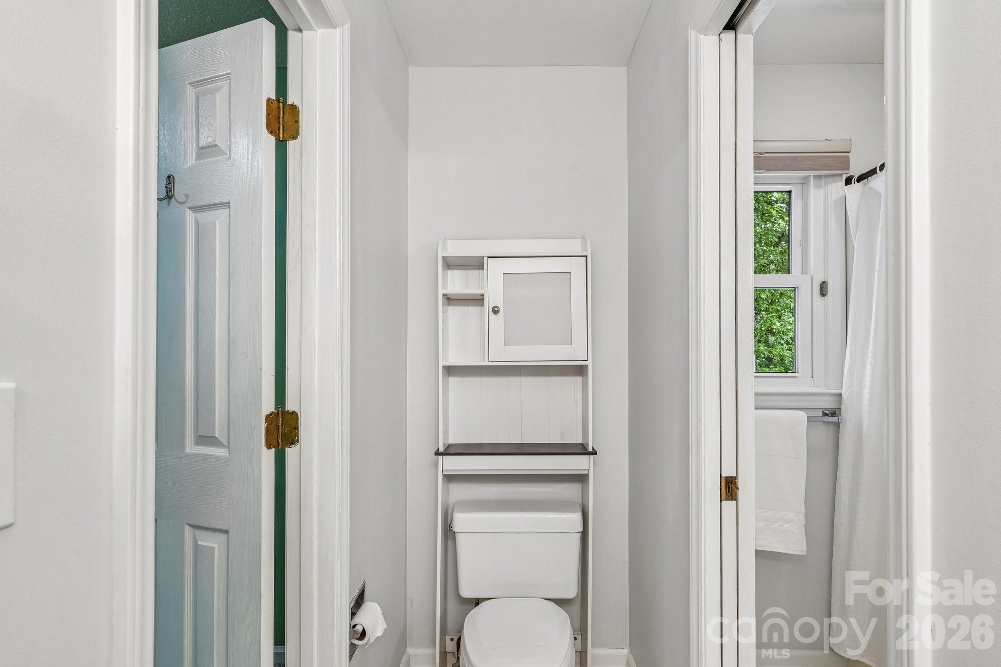 main property photo 29