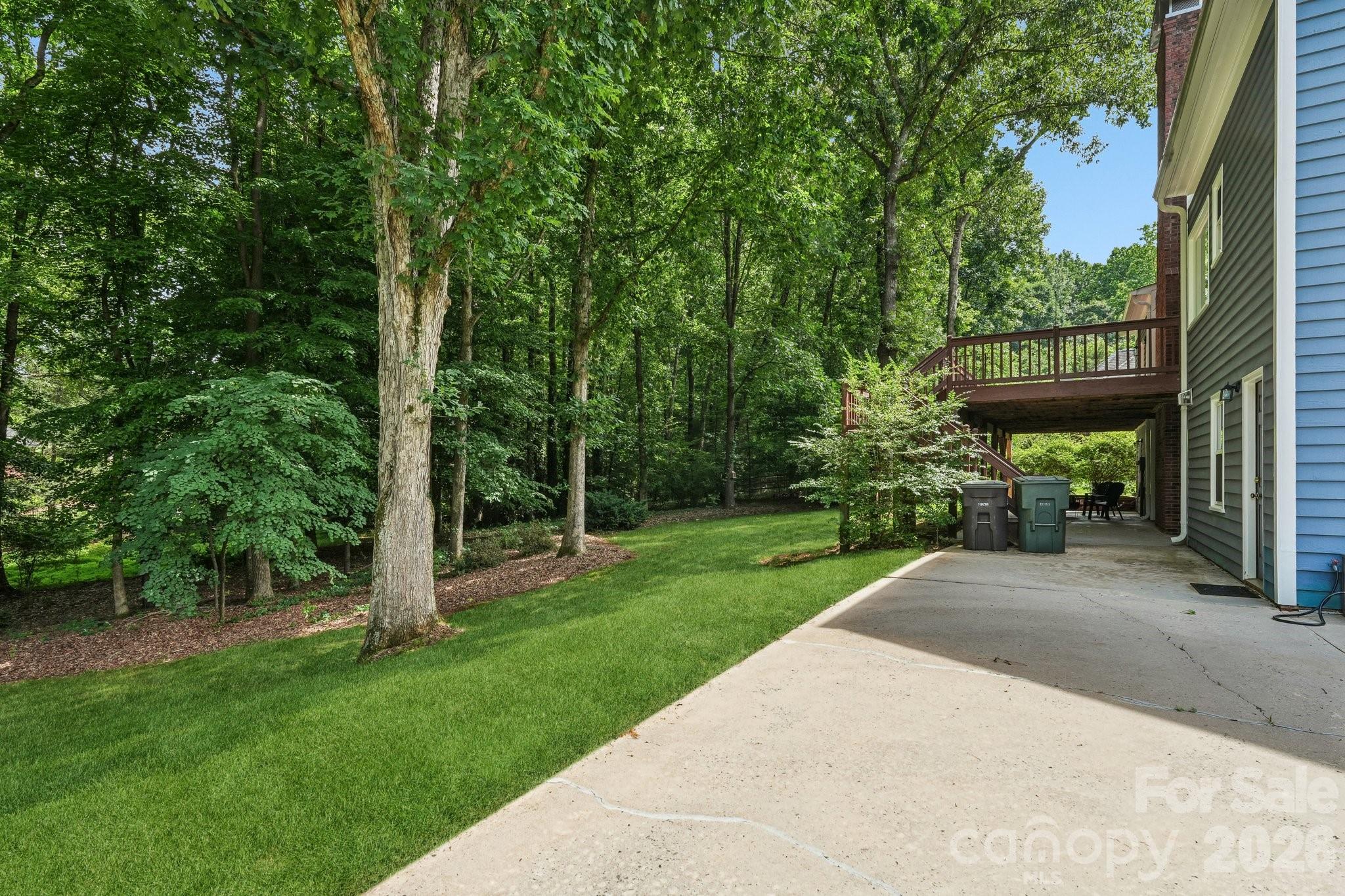 main property photo 40