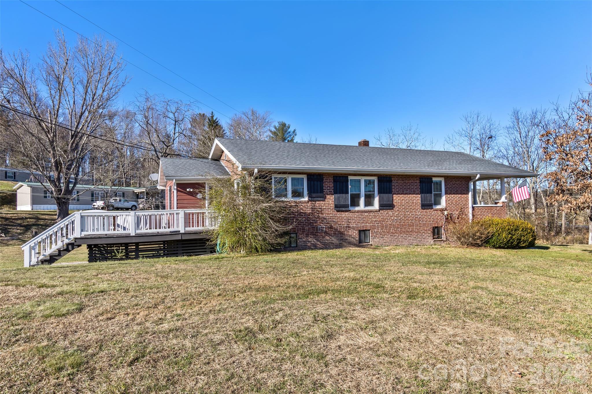 main property photo 26