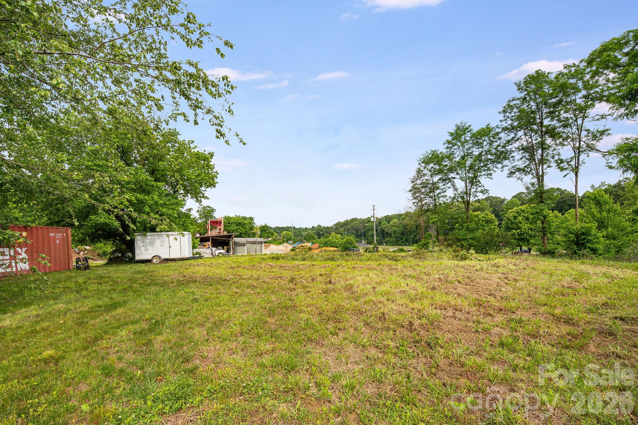 main property photo 25