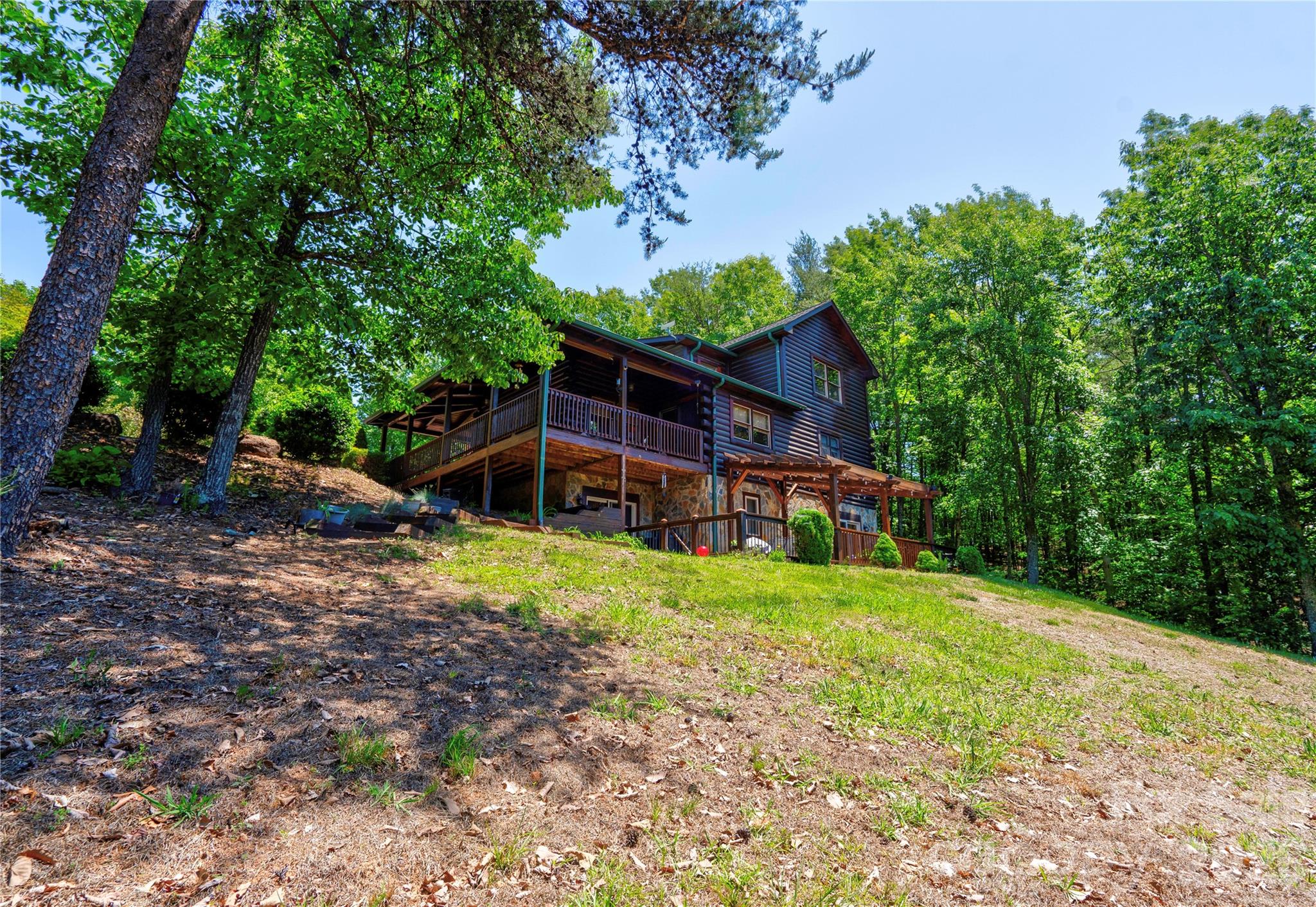 main property photo 14
