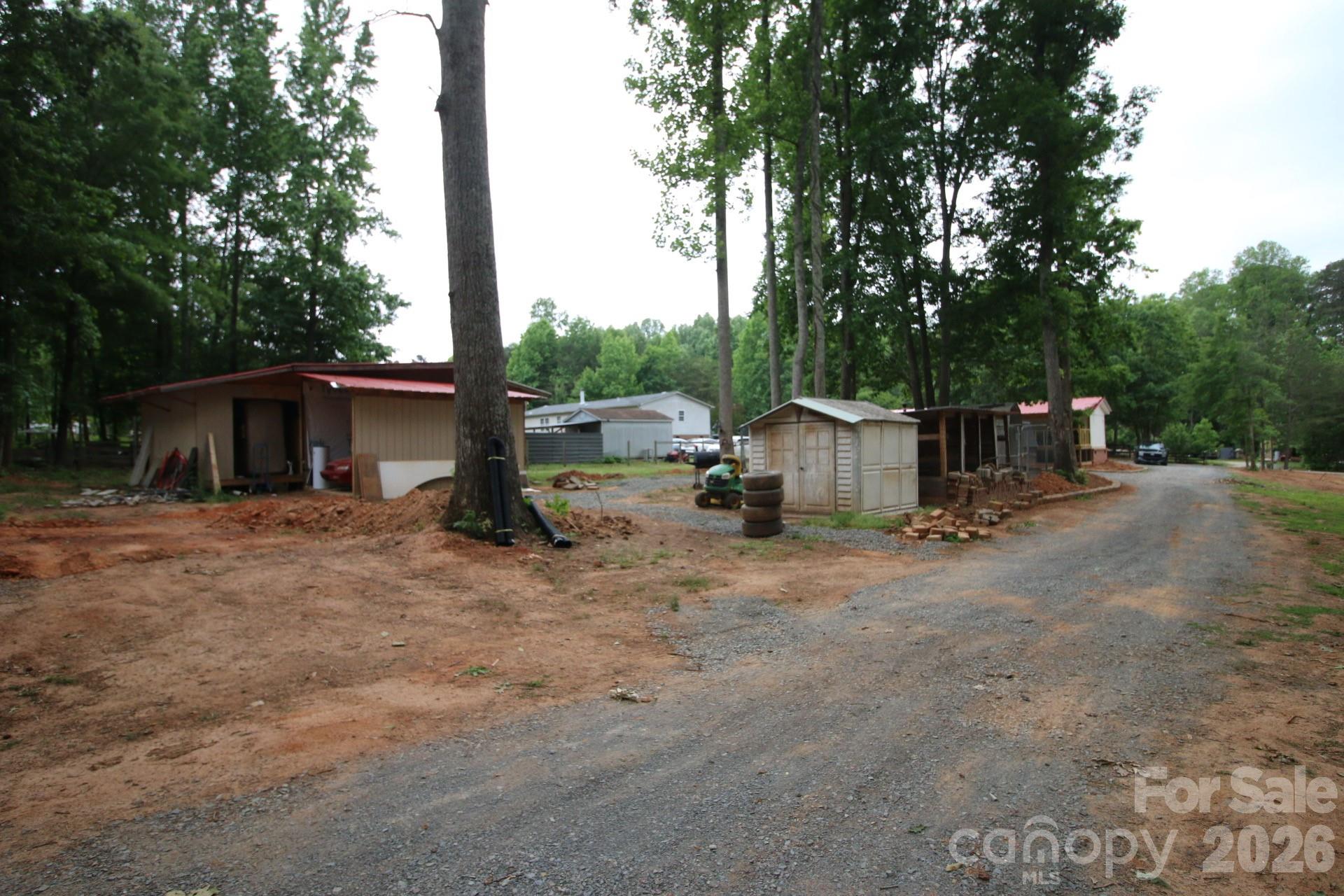 main property photo 18
