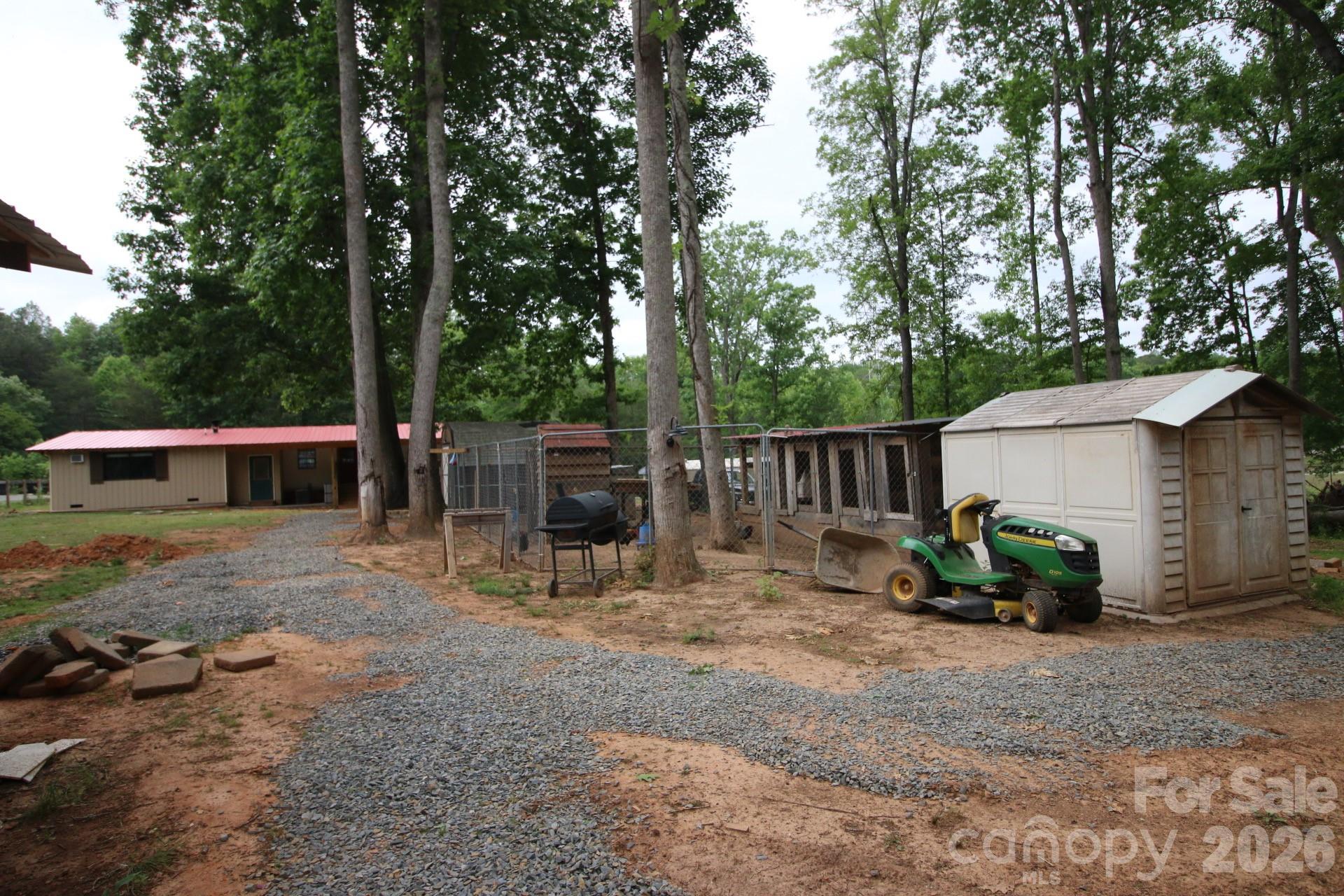 main property photo 22