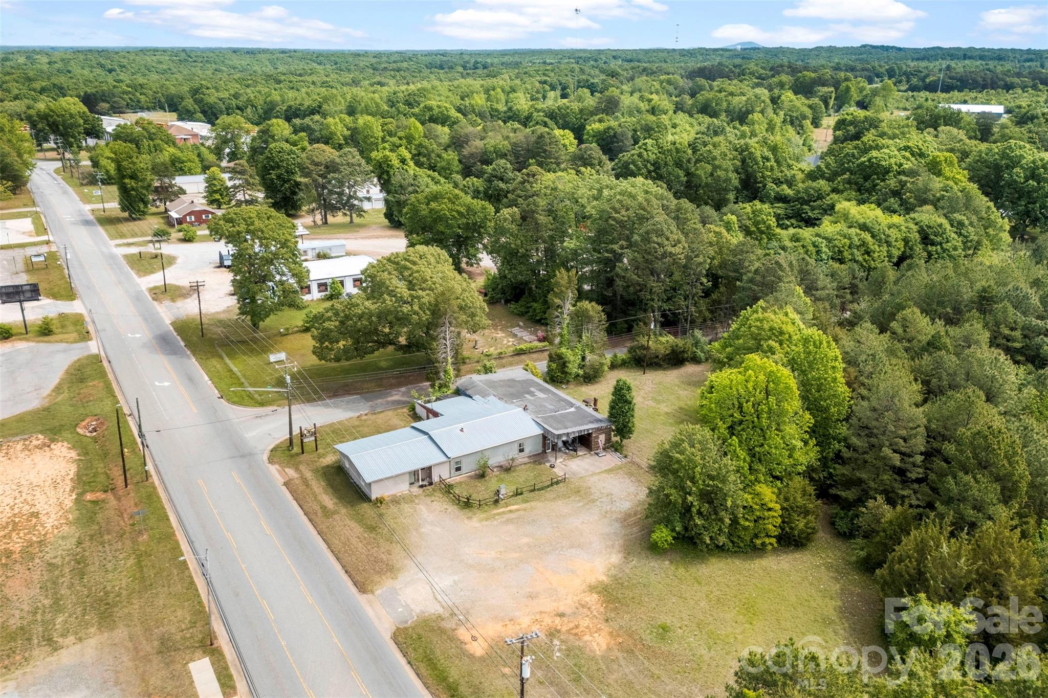 main property photo 14