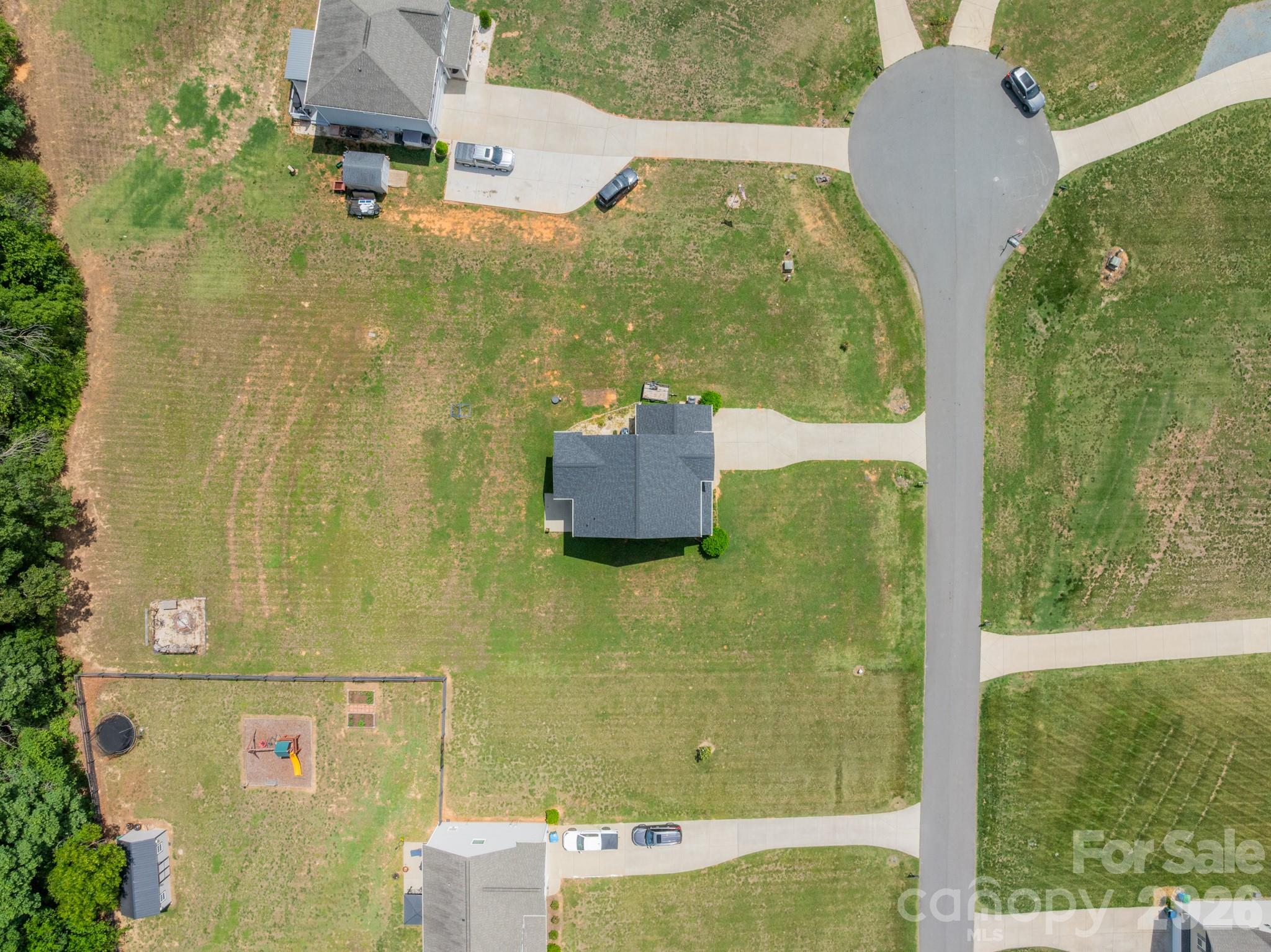 main property photo 6