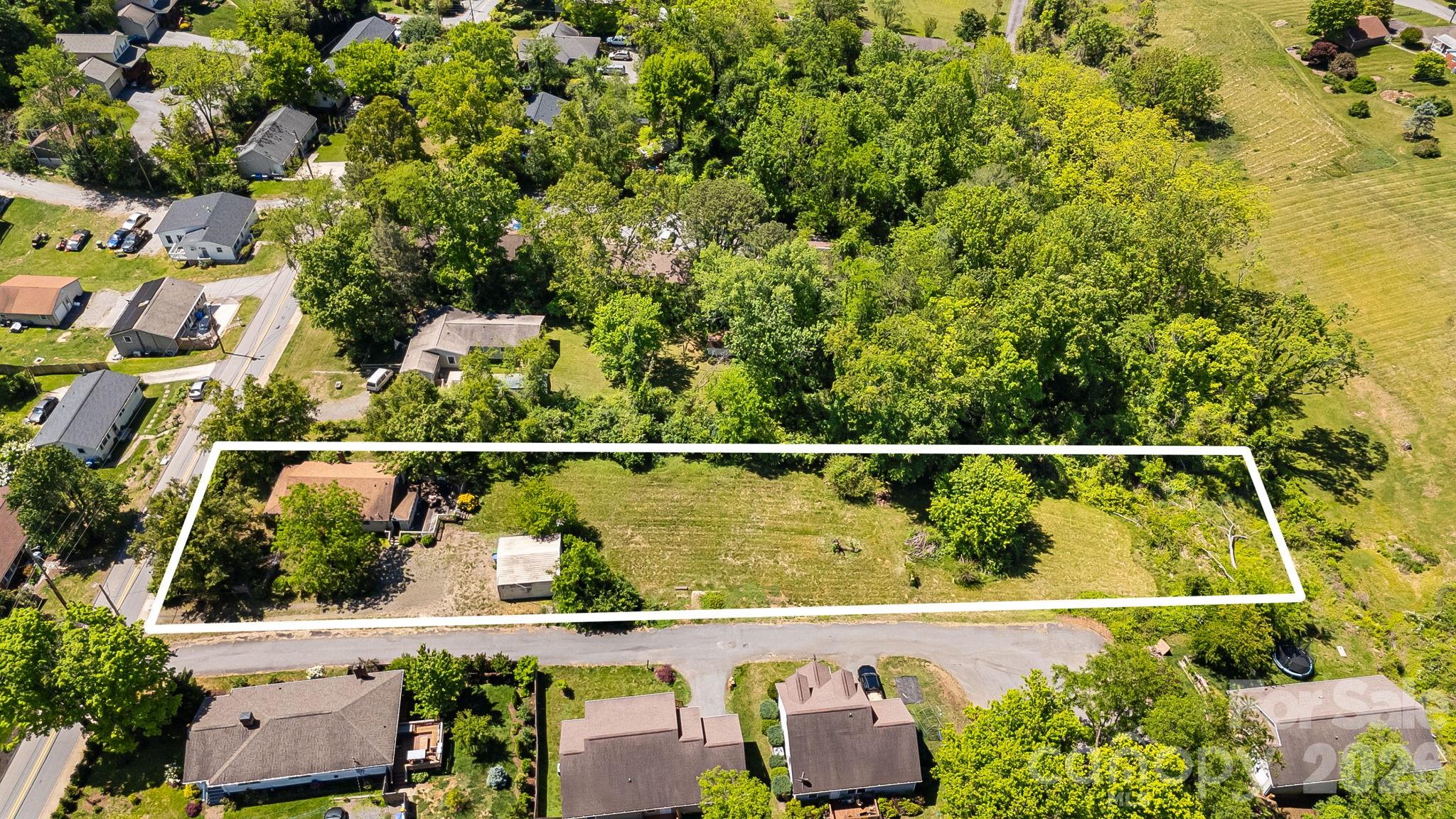 main property photo 9