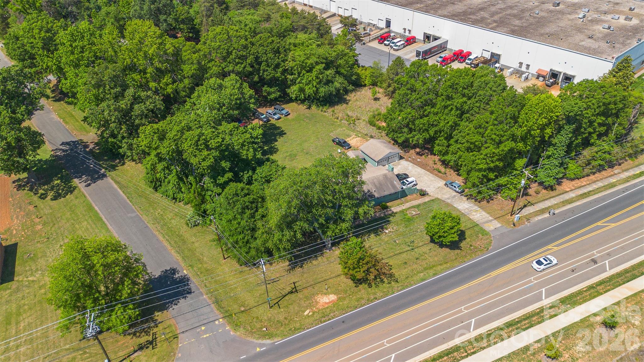 main property photo 6