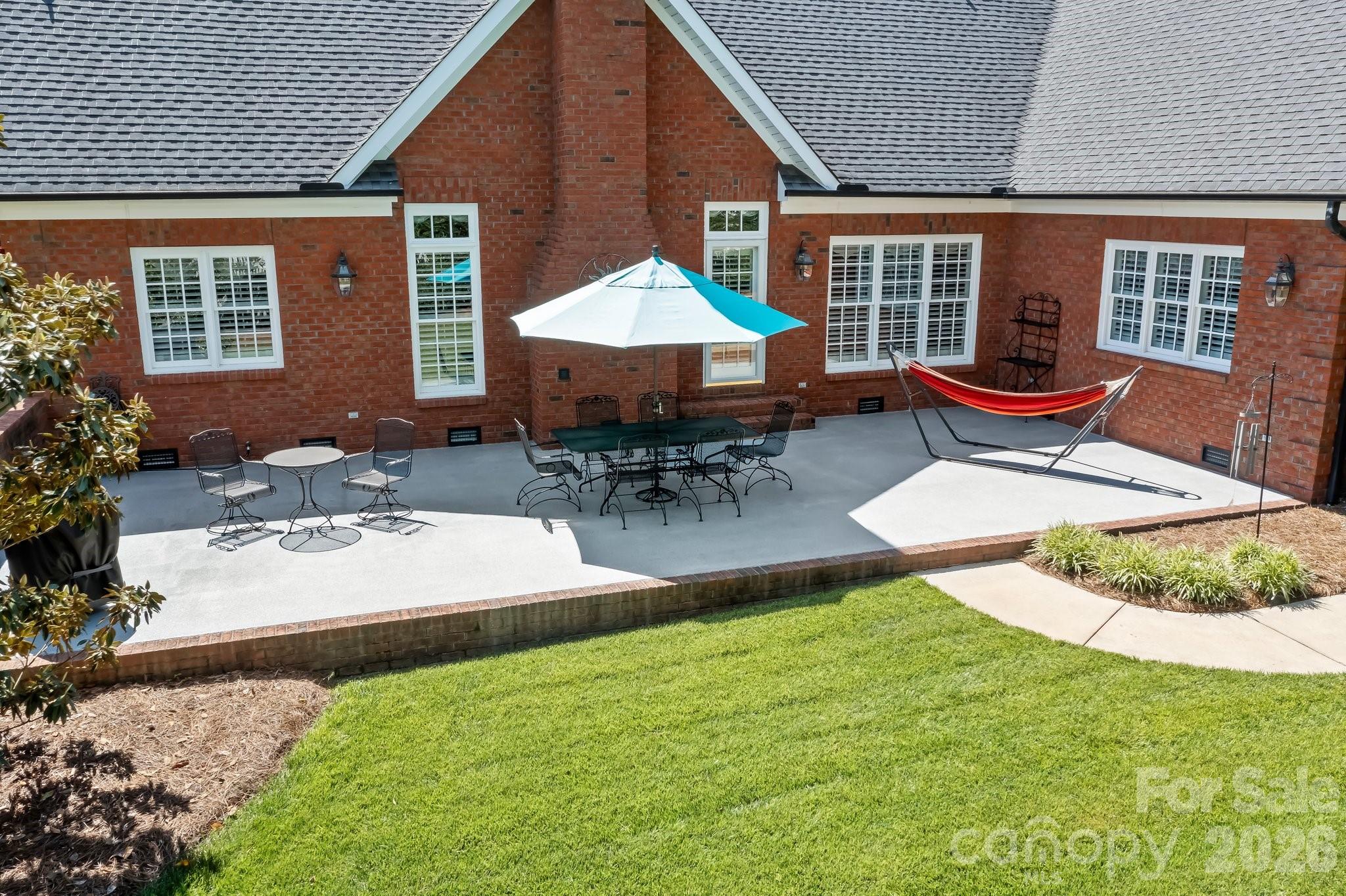 main property photo 35