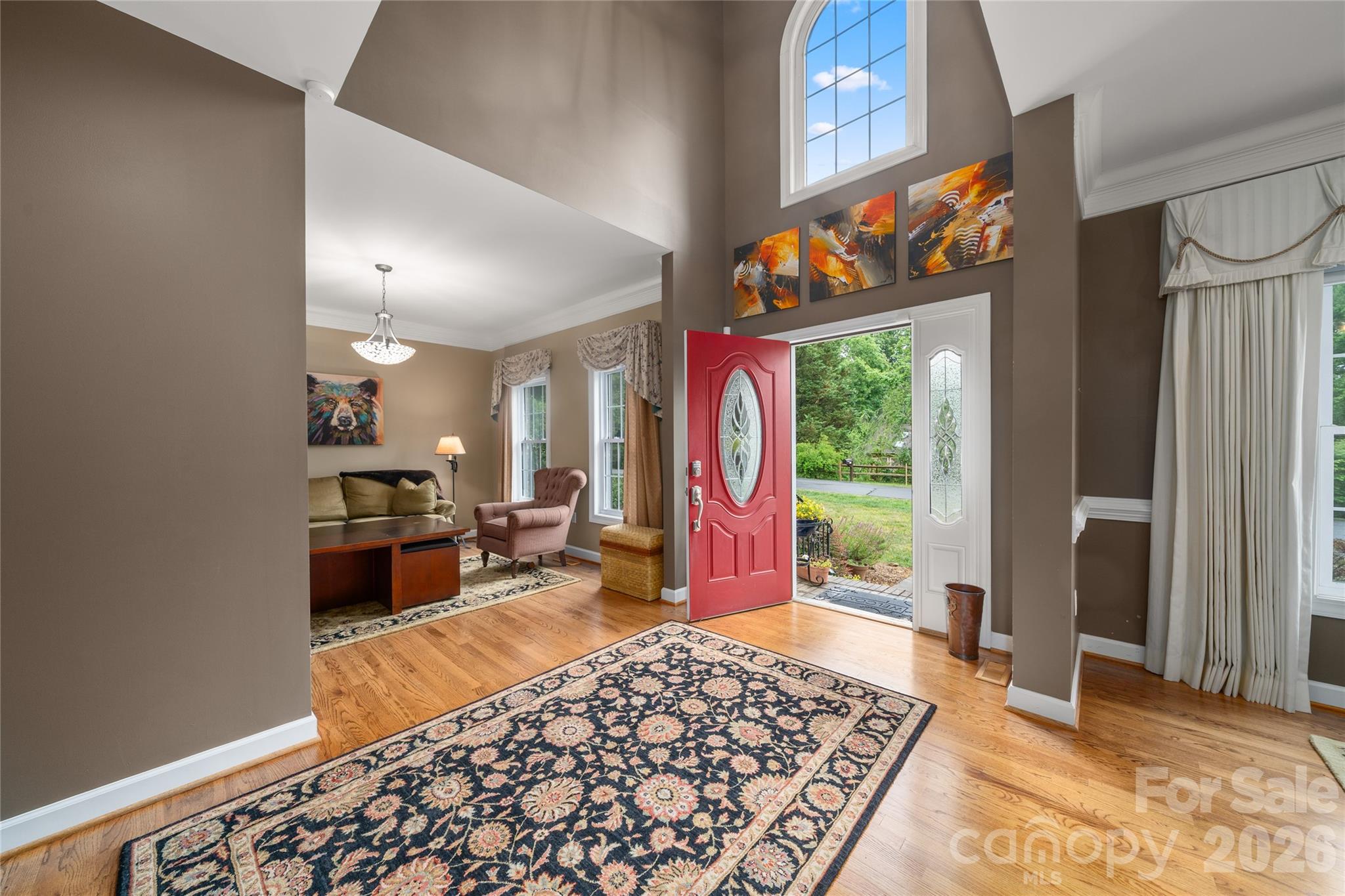 main property photo 3