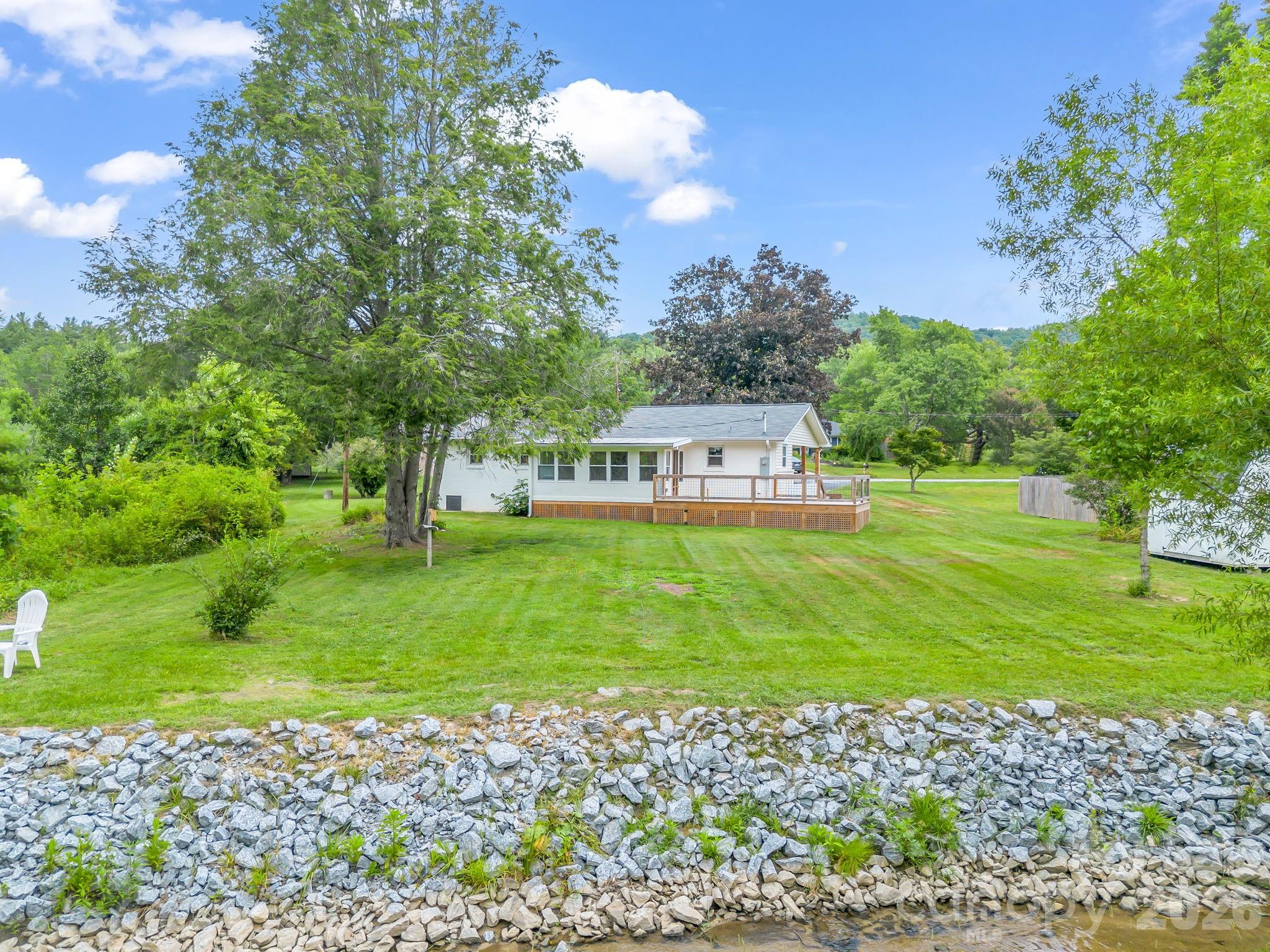 main property photo 31
