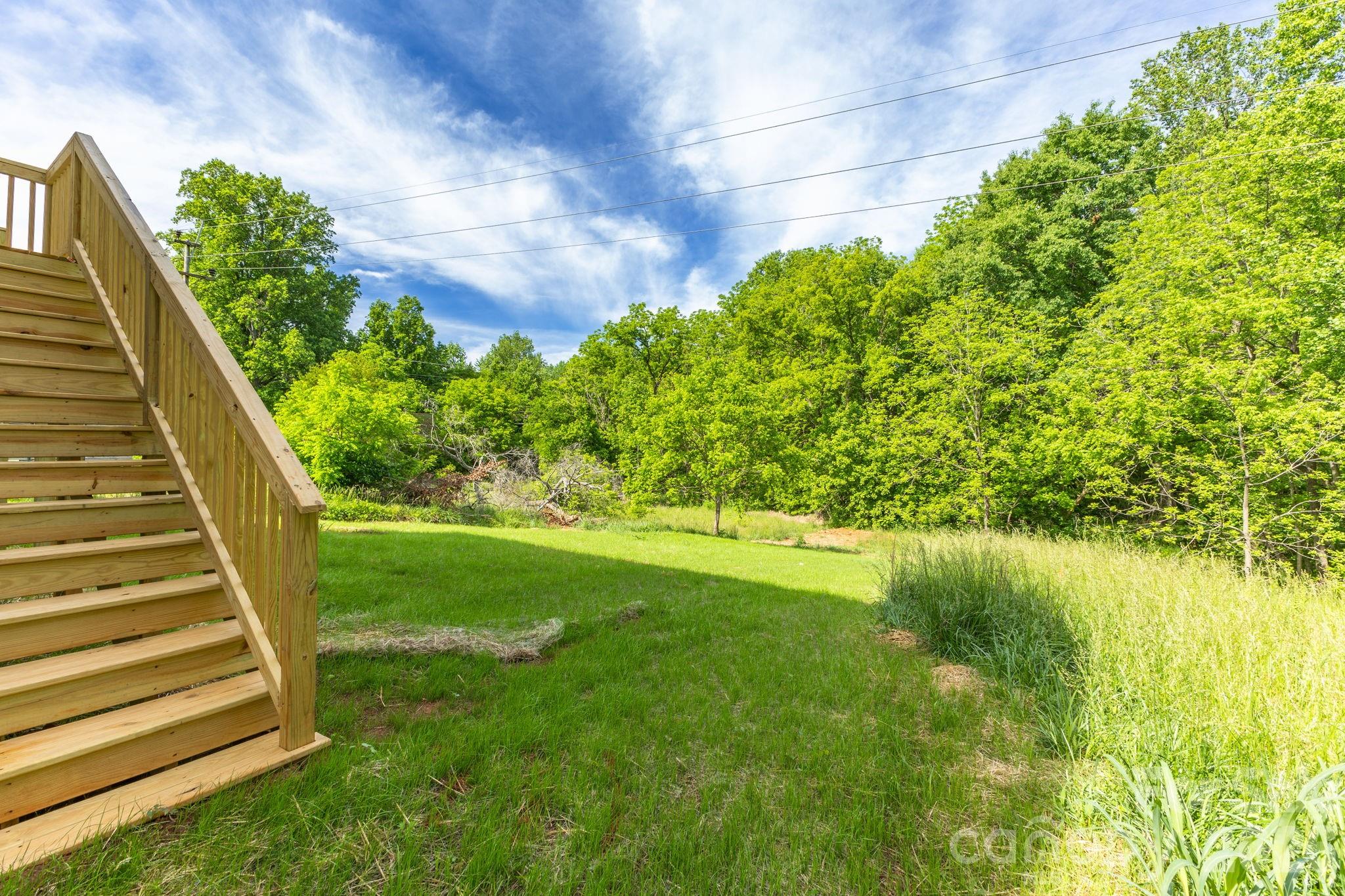 main property photo 16