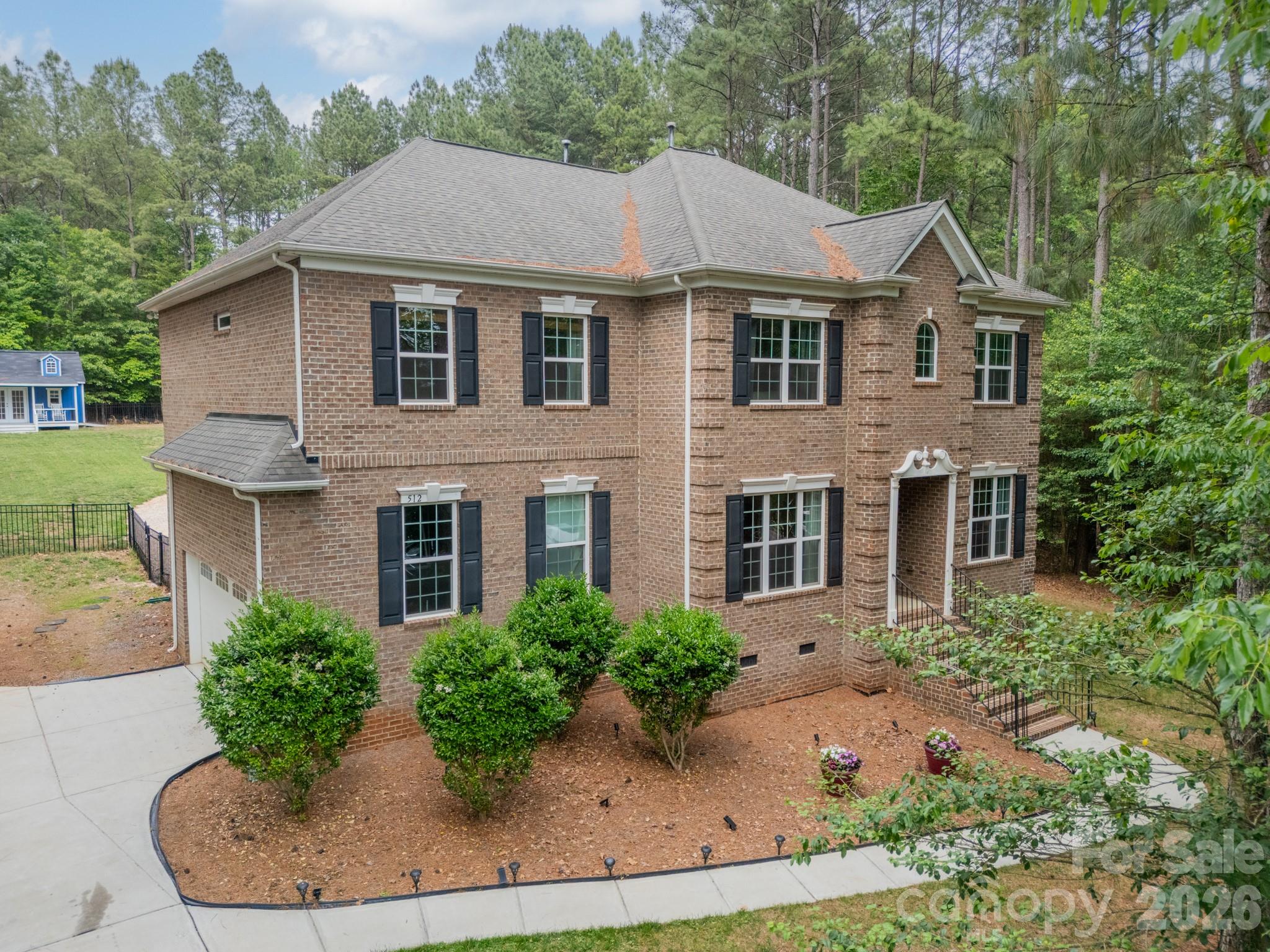 main property photo 13
