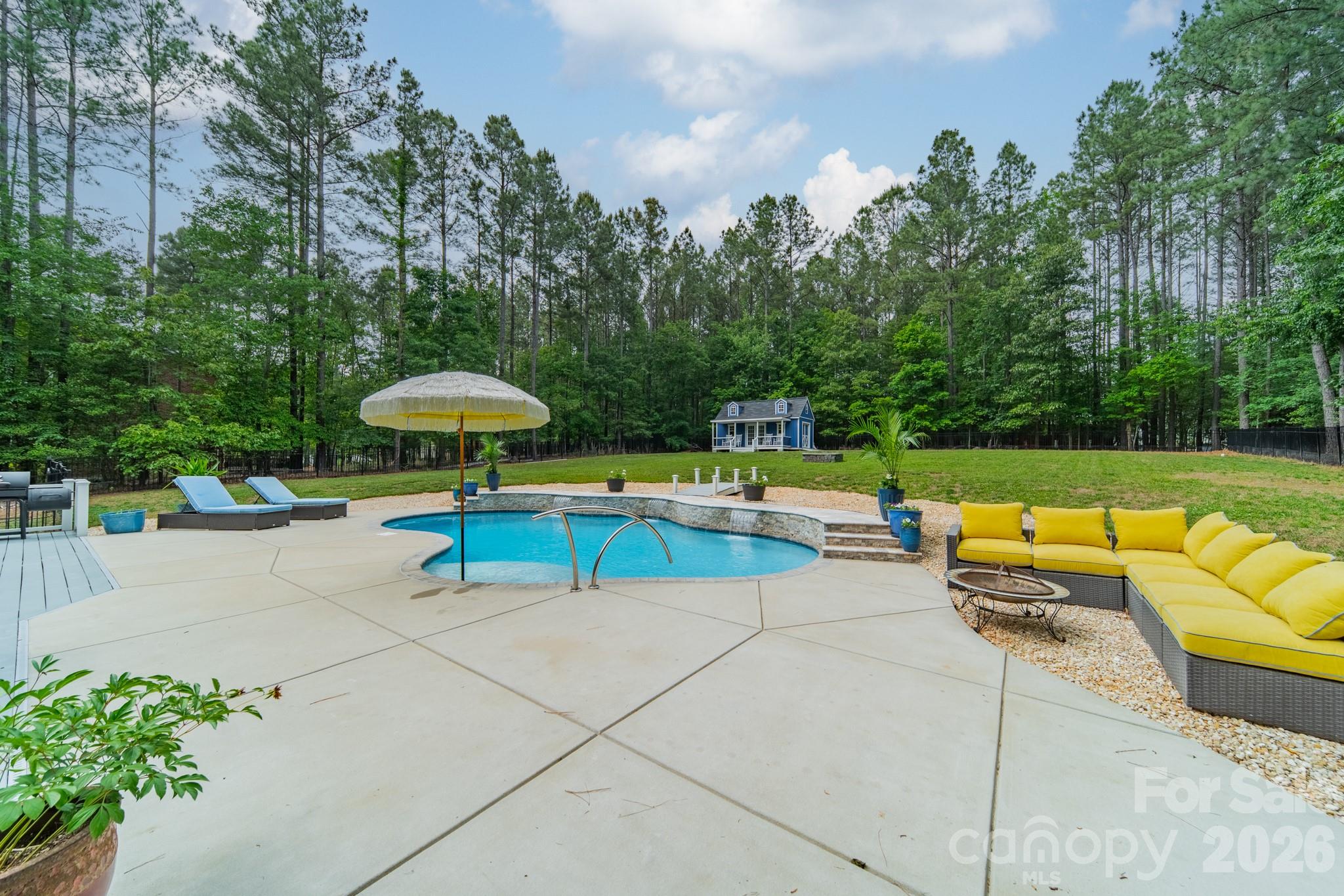 main property photo 42
