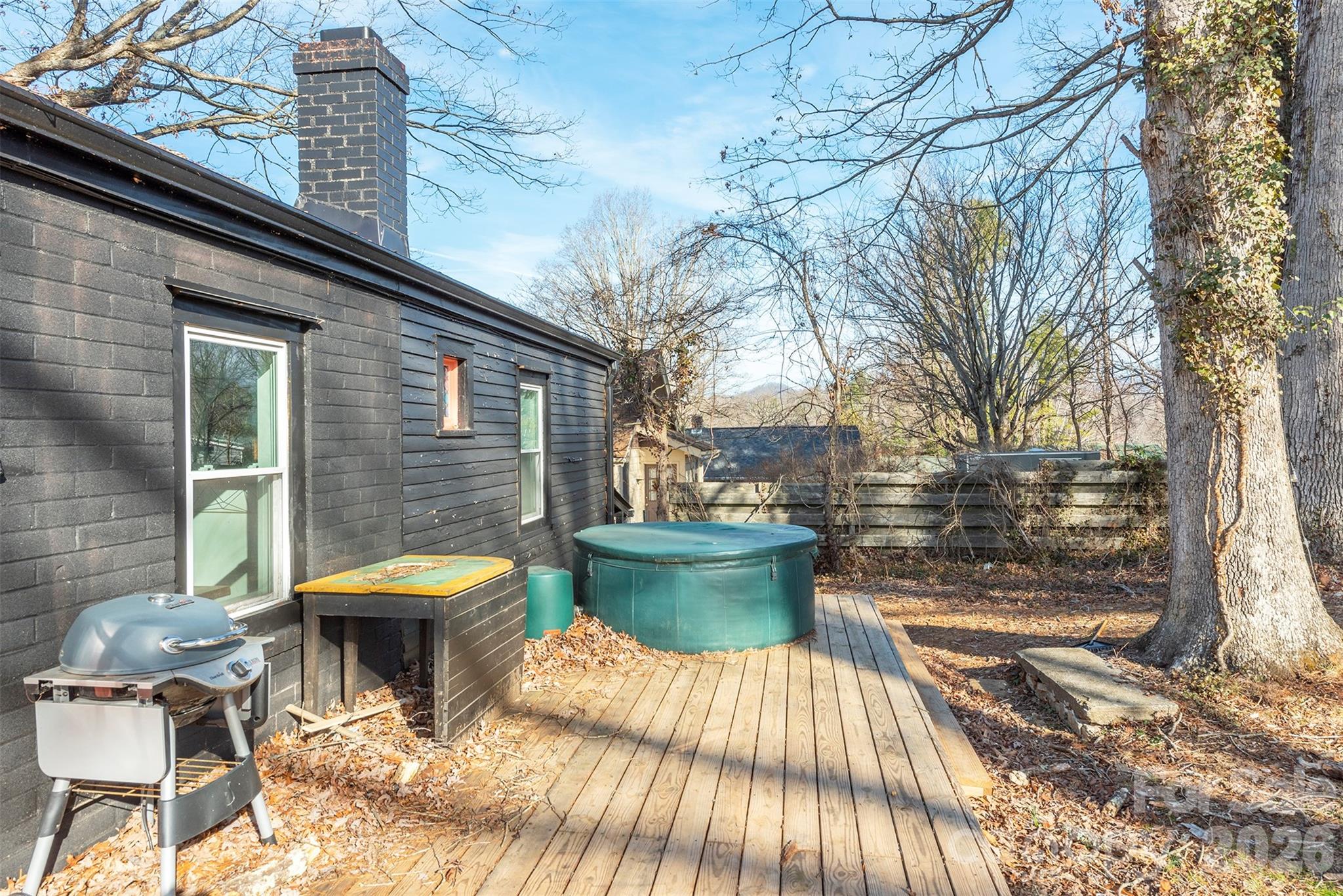 main property photo 23