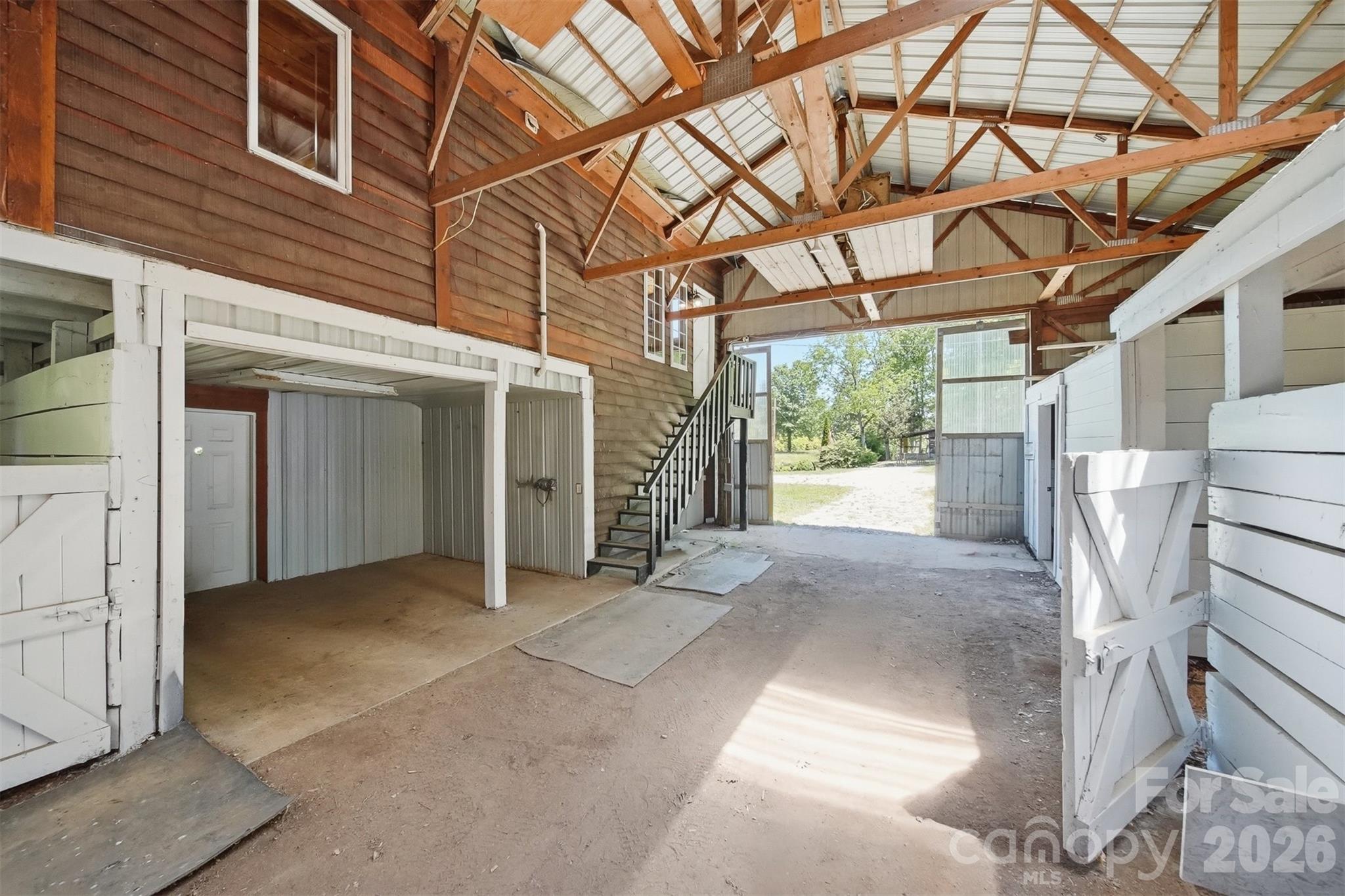 main property photo 27