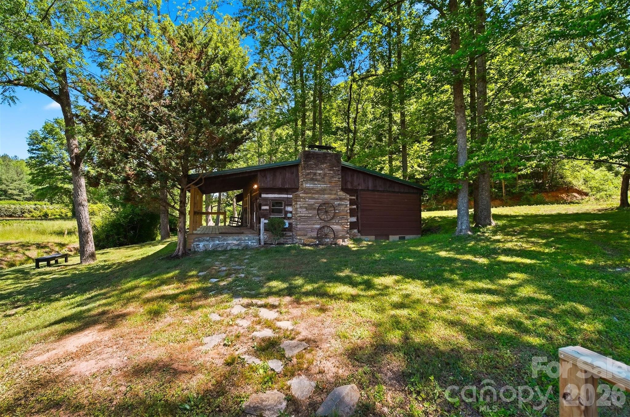 main property photo 5