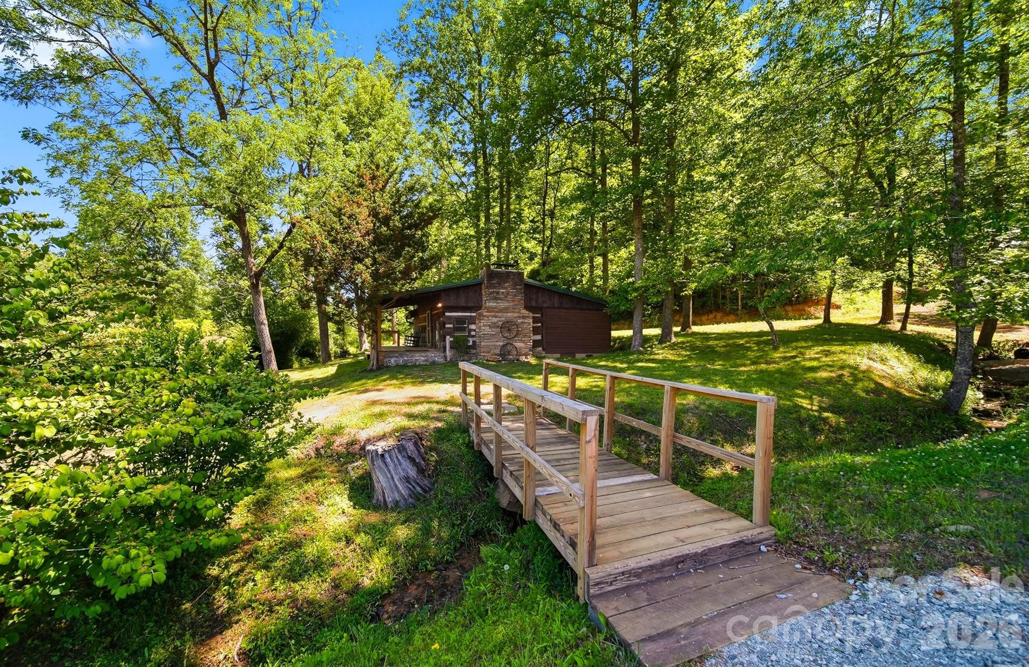 main property photo 17