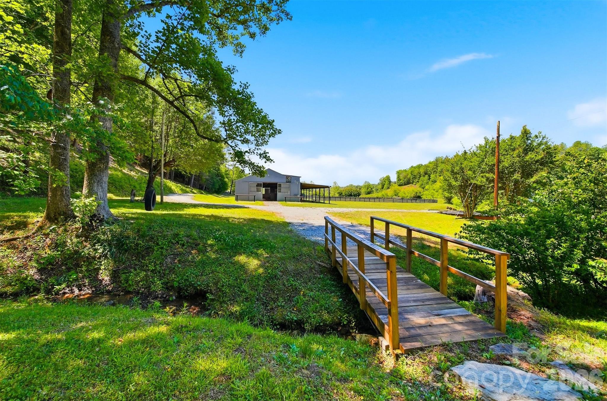 main property photo 18