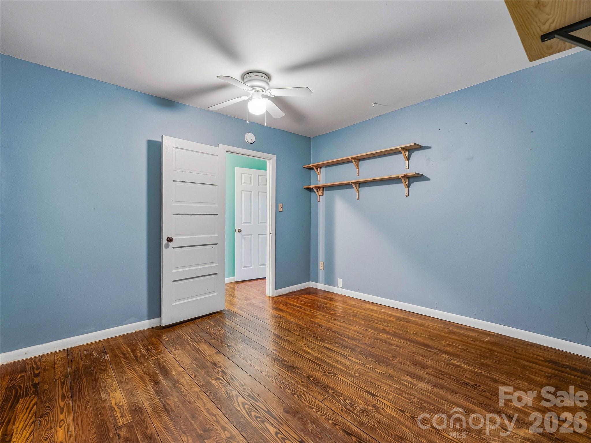 main property photo 23