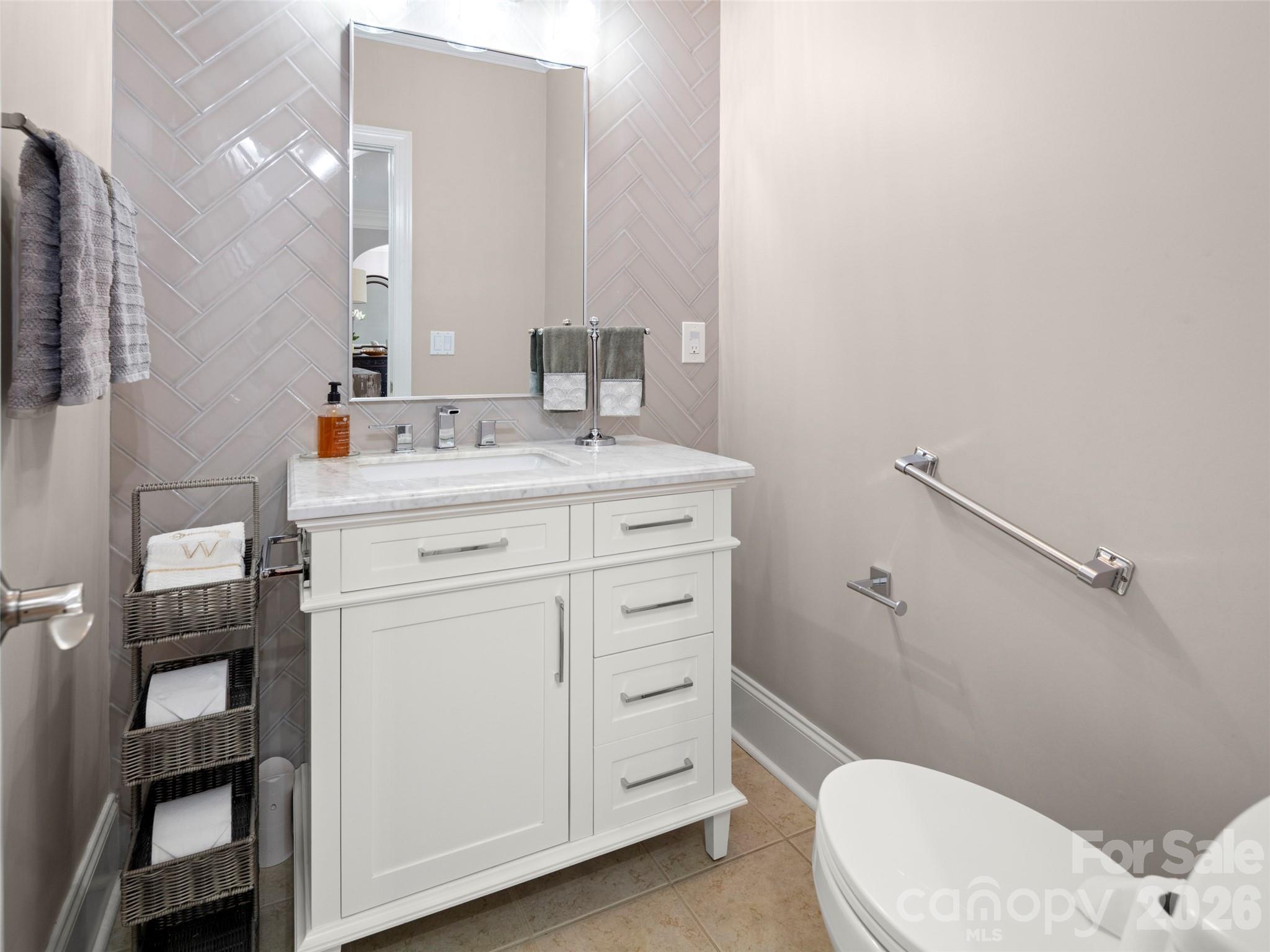 main property photo 19