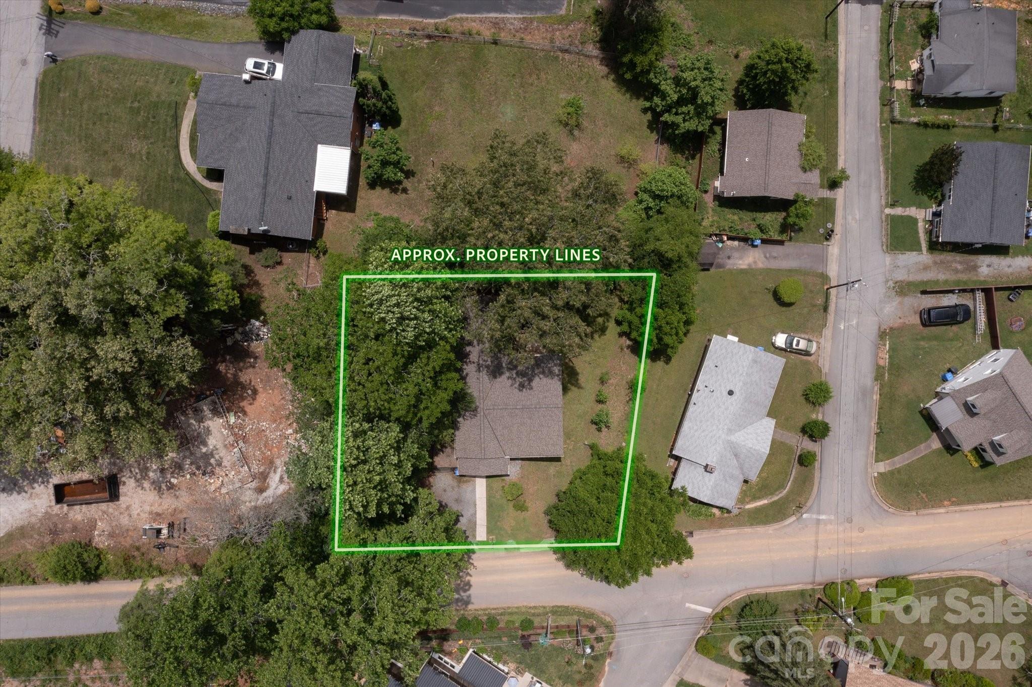 main property photo 28