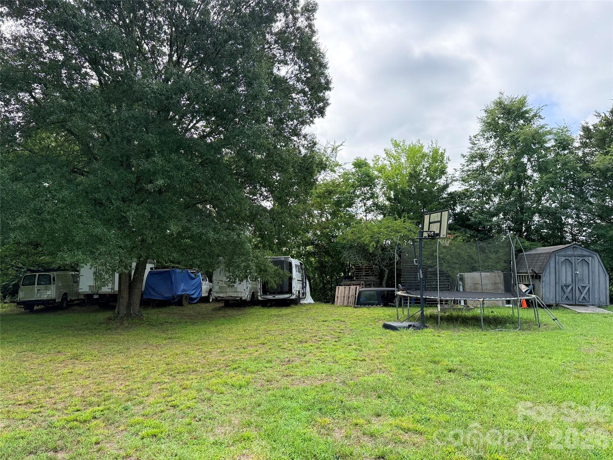 main property photo 20