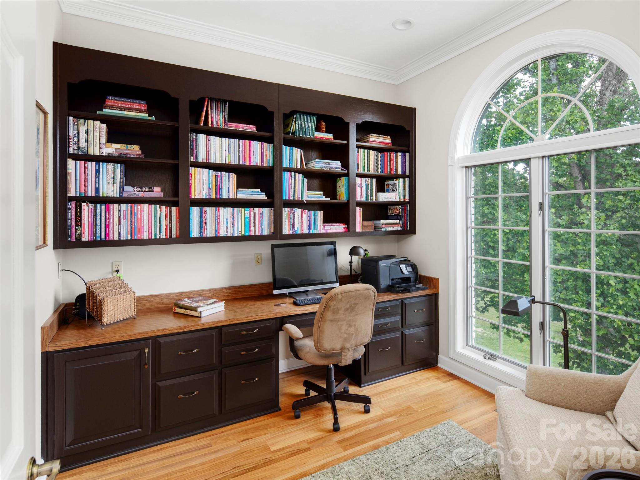 main property photo 28