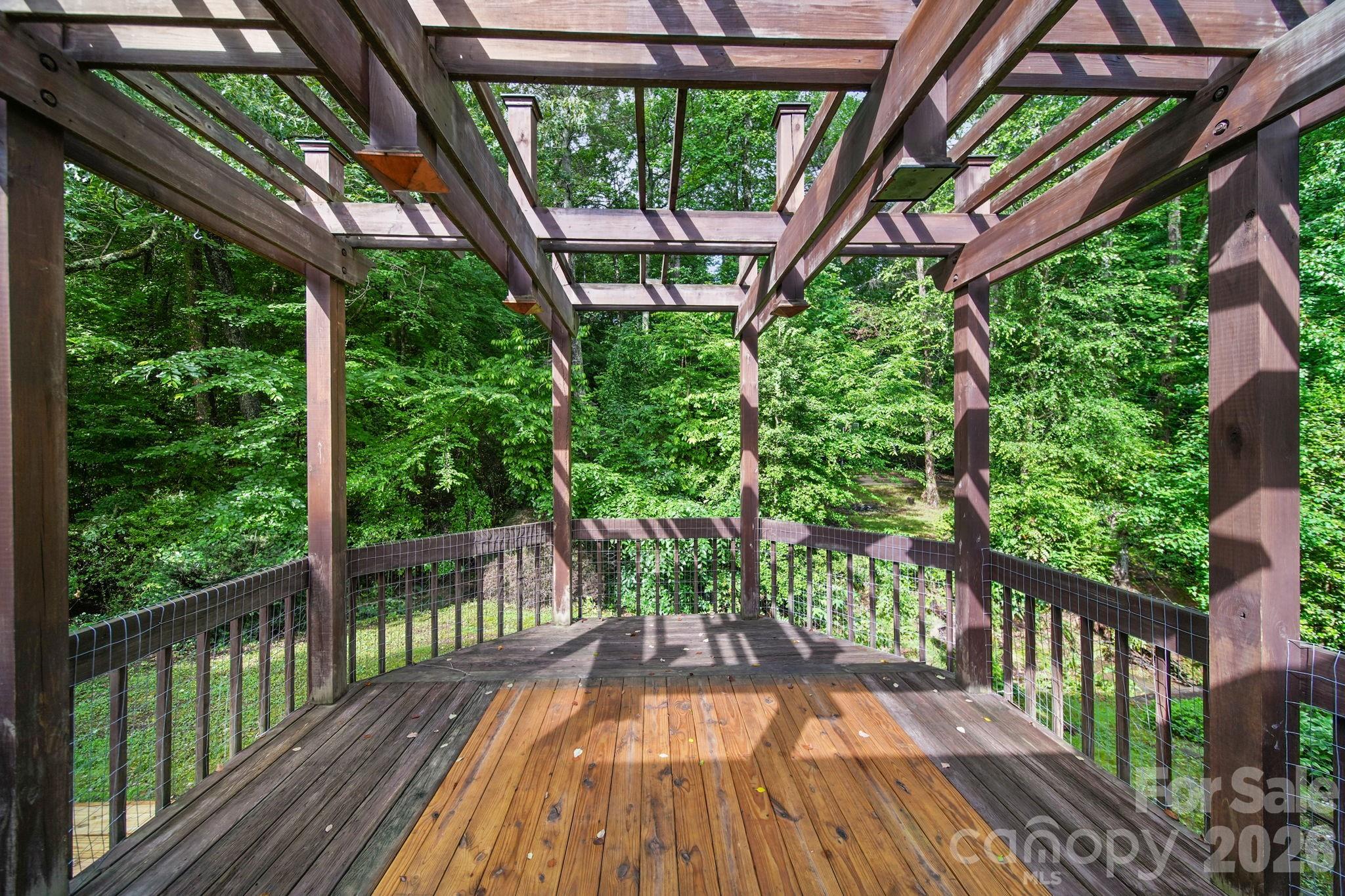 main property photo 30