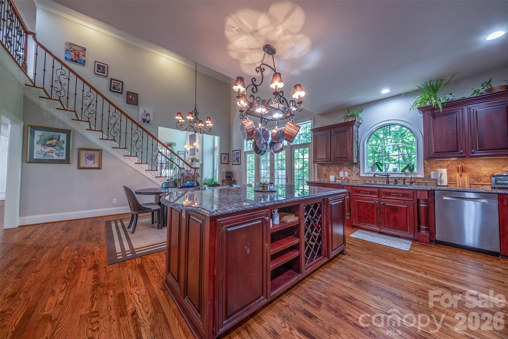 main property photo 5