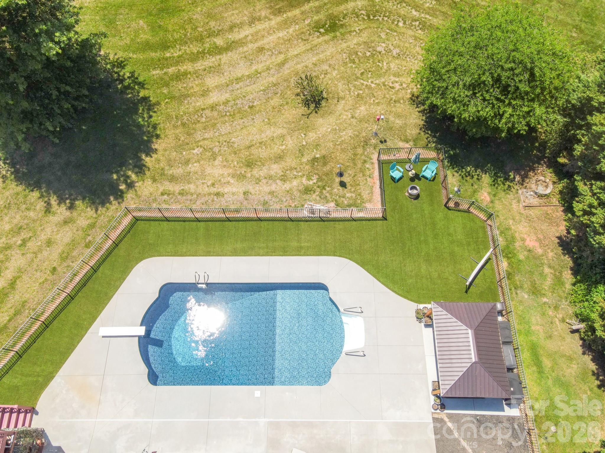 main property photo 38