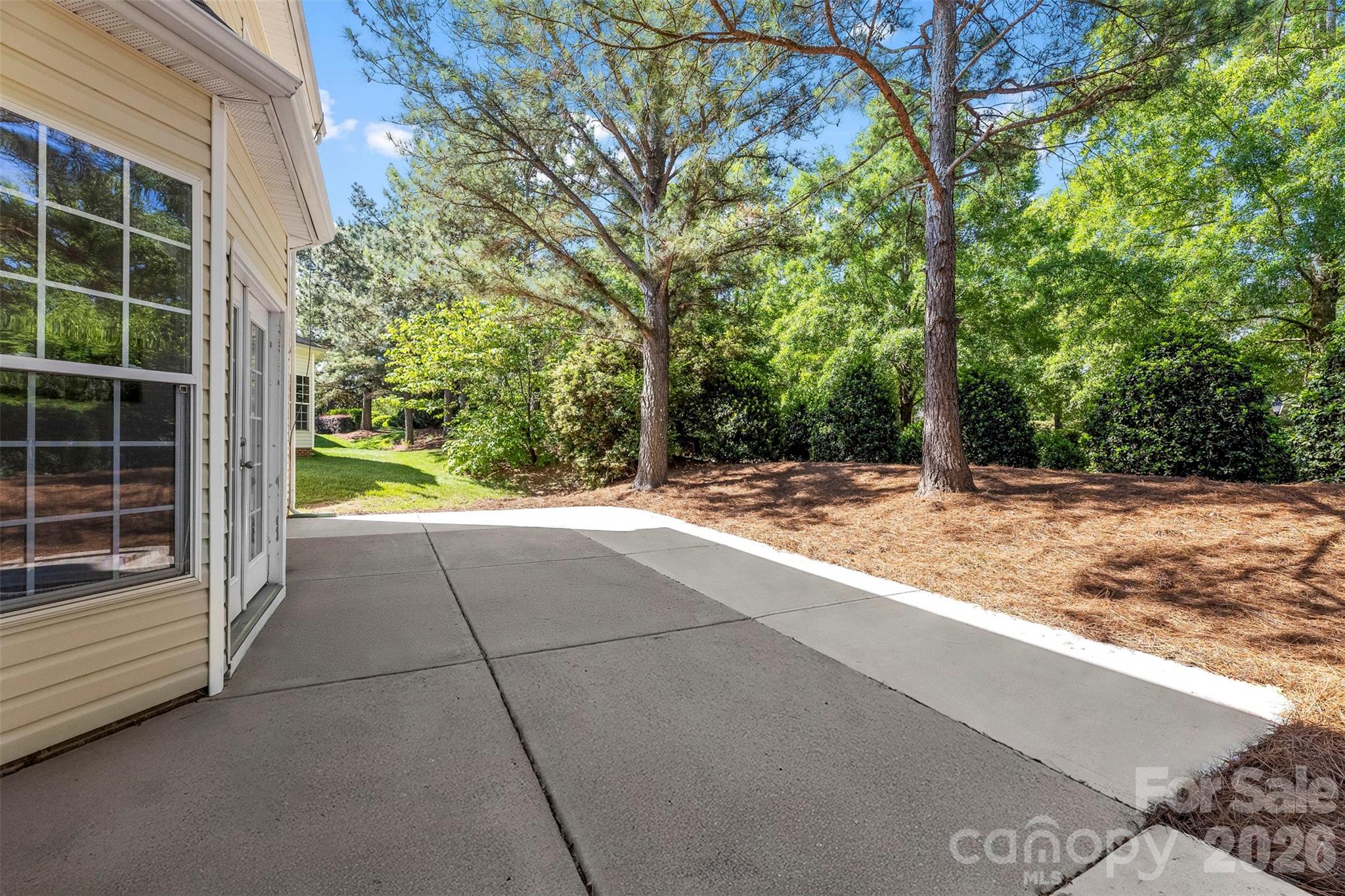 main property photo 31