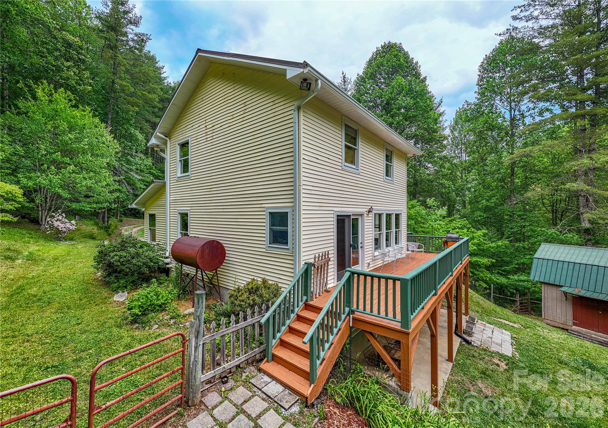 main property photo 5