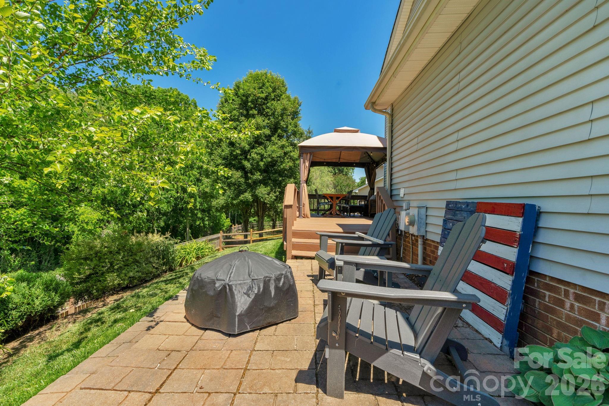 main property photo 31