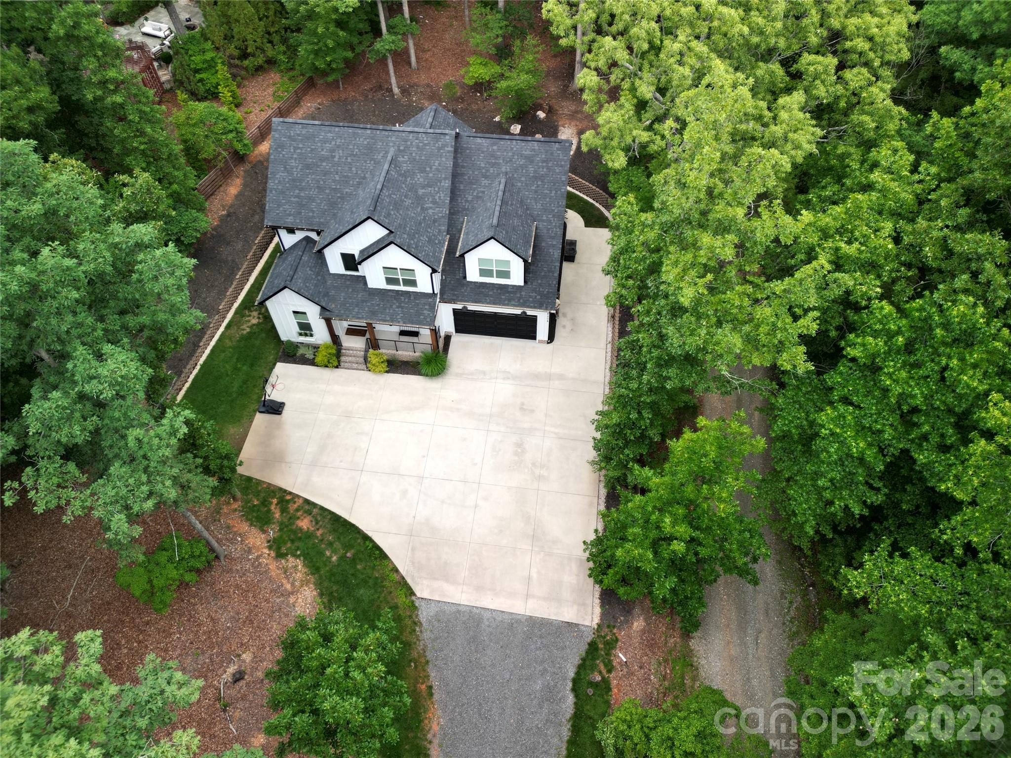 main property photo 30