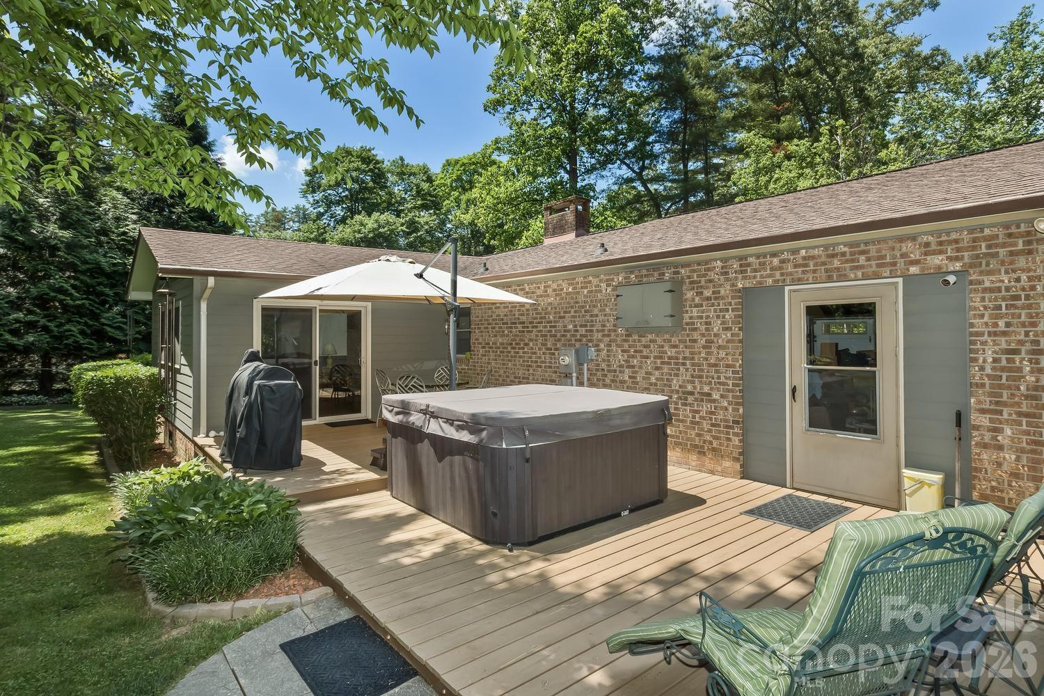main property photo 5