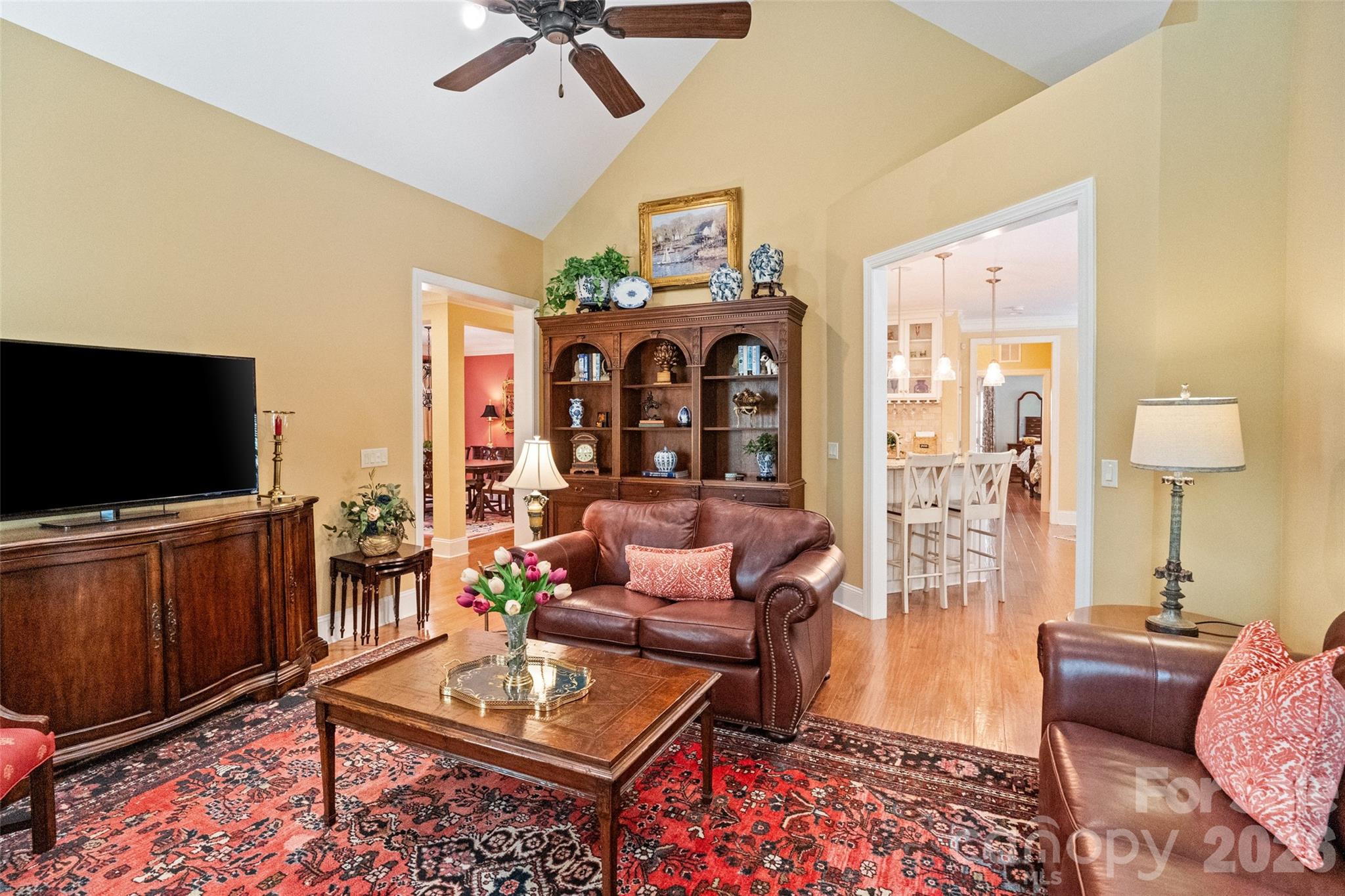 main property photo 14