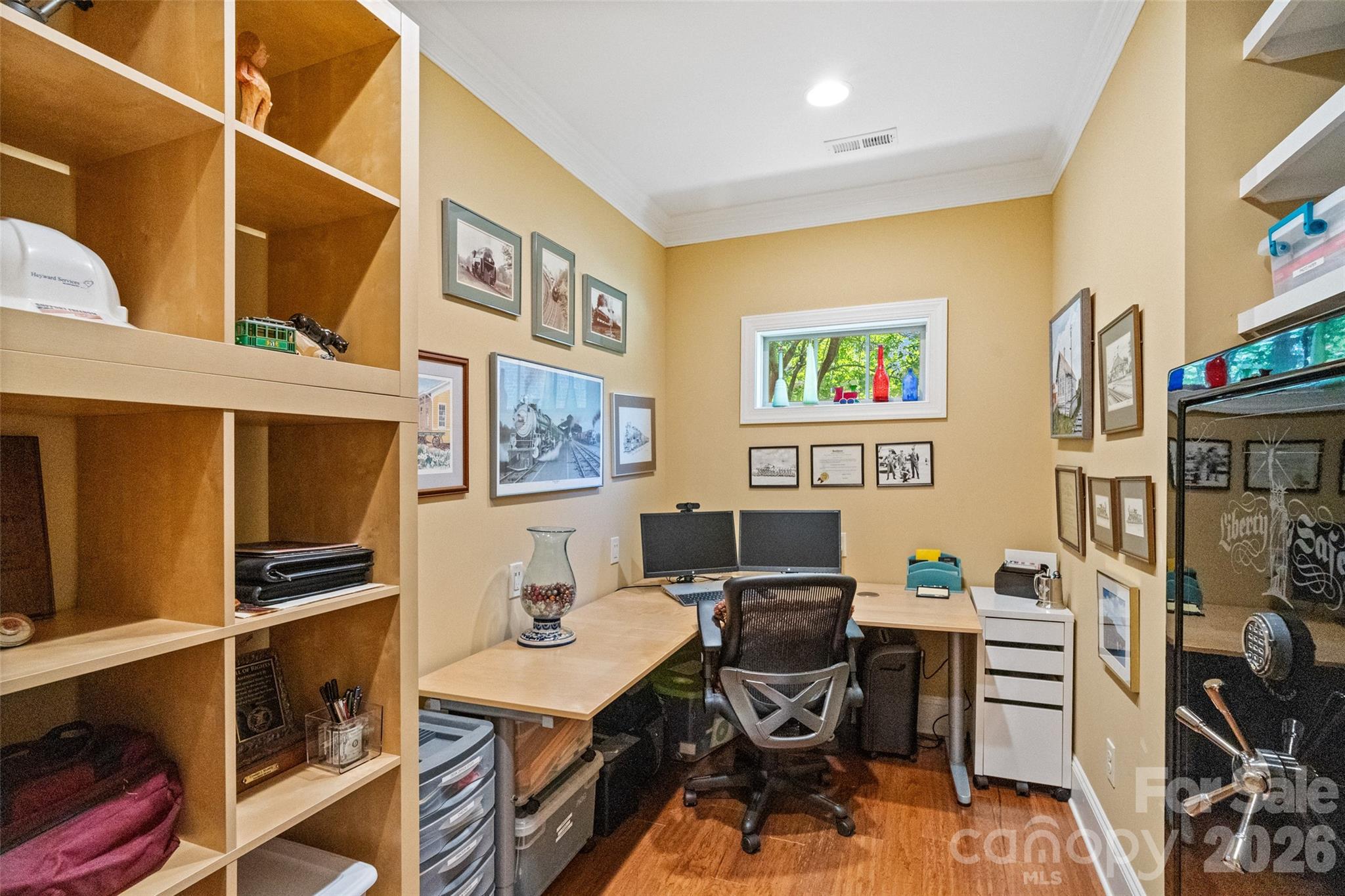main property photo 27