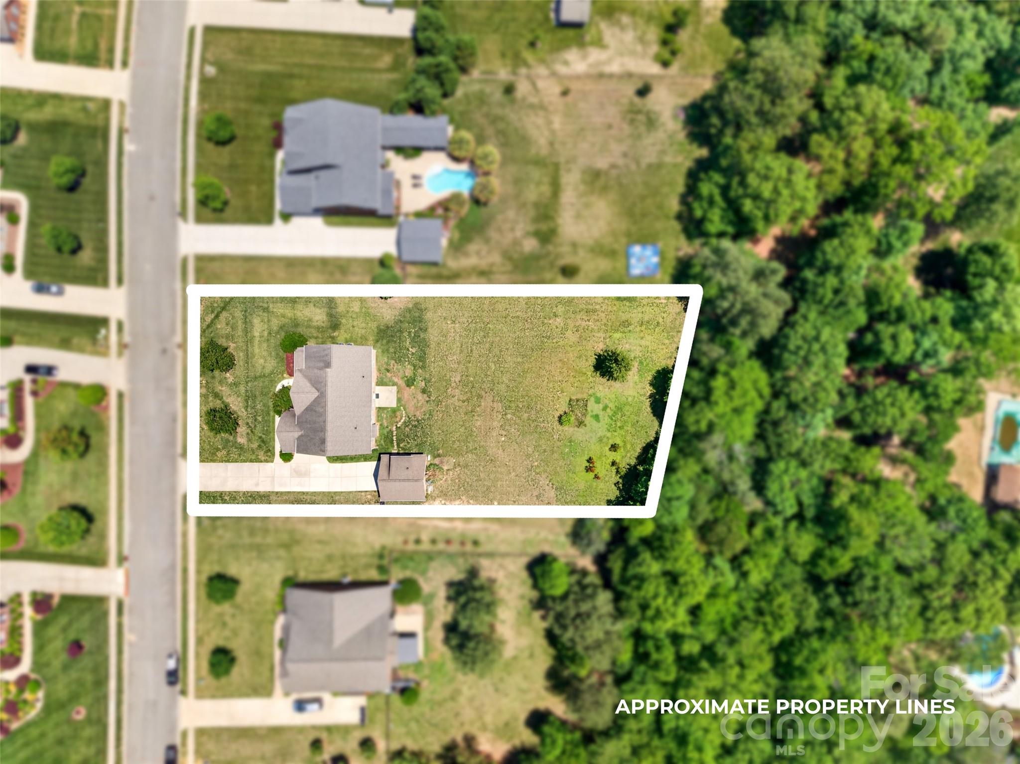 main property photo 5