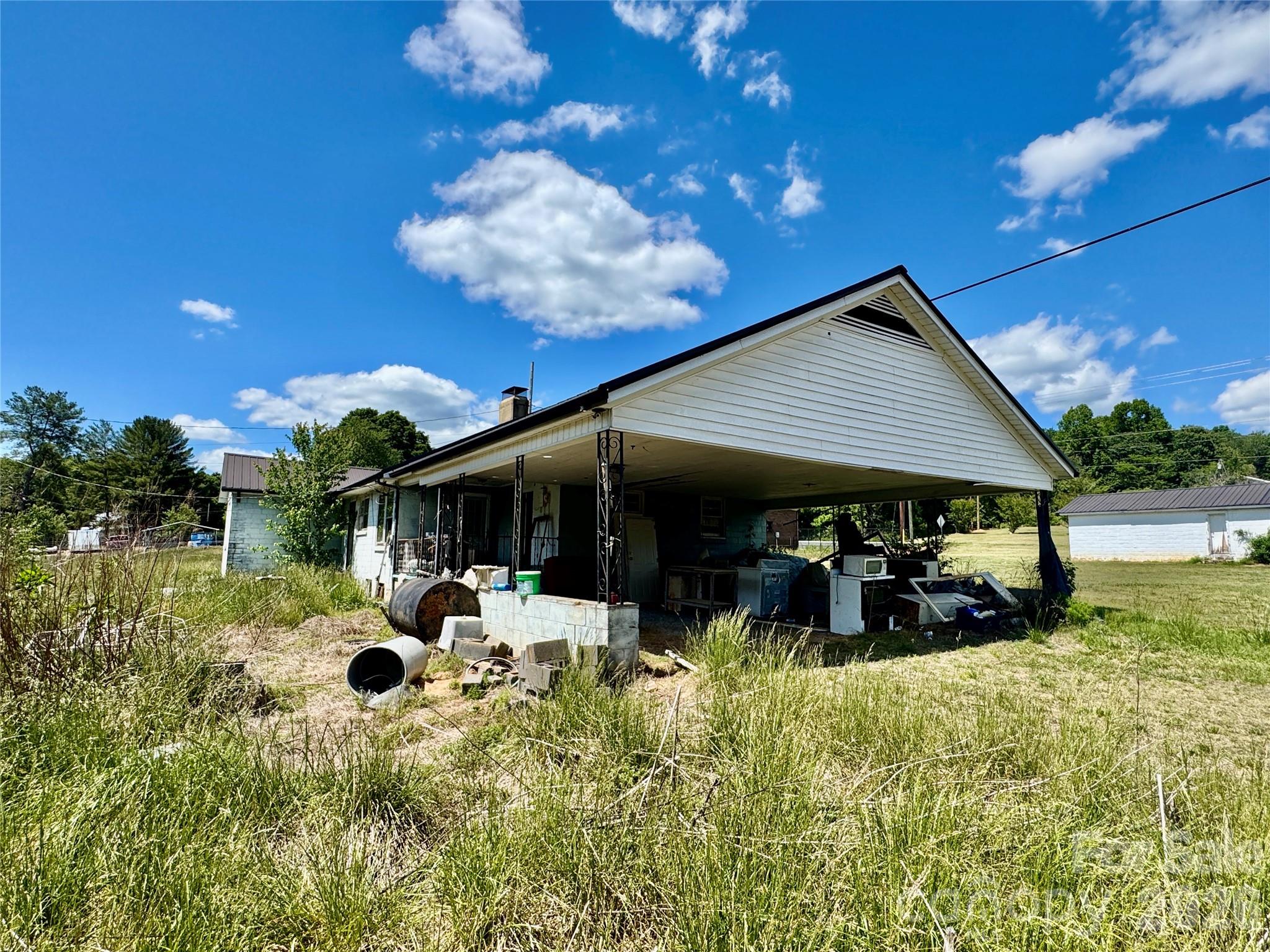 main property photo 19