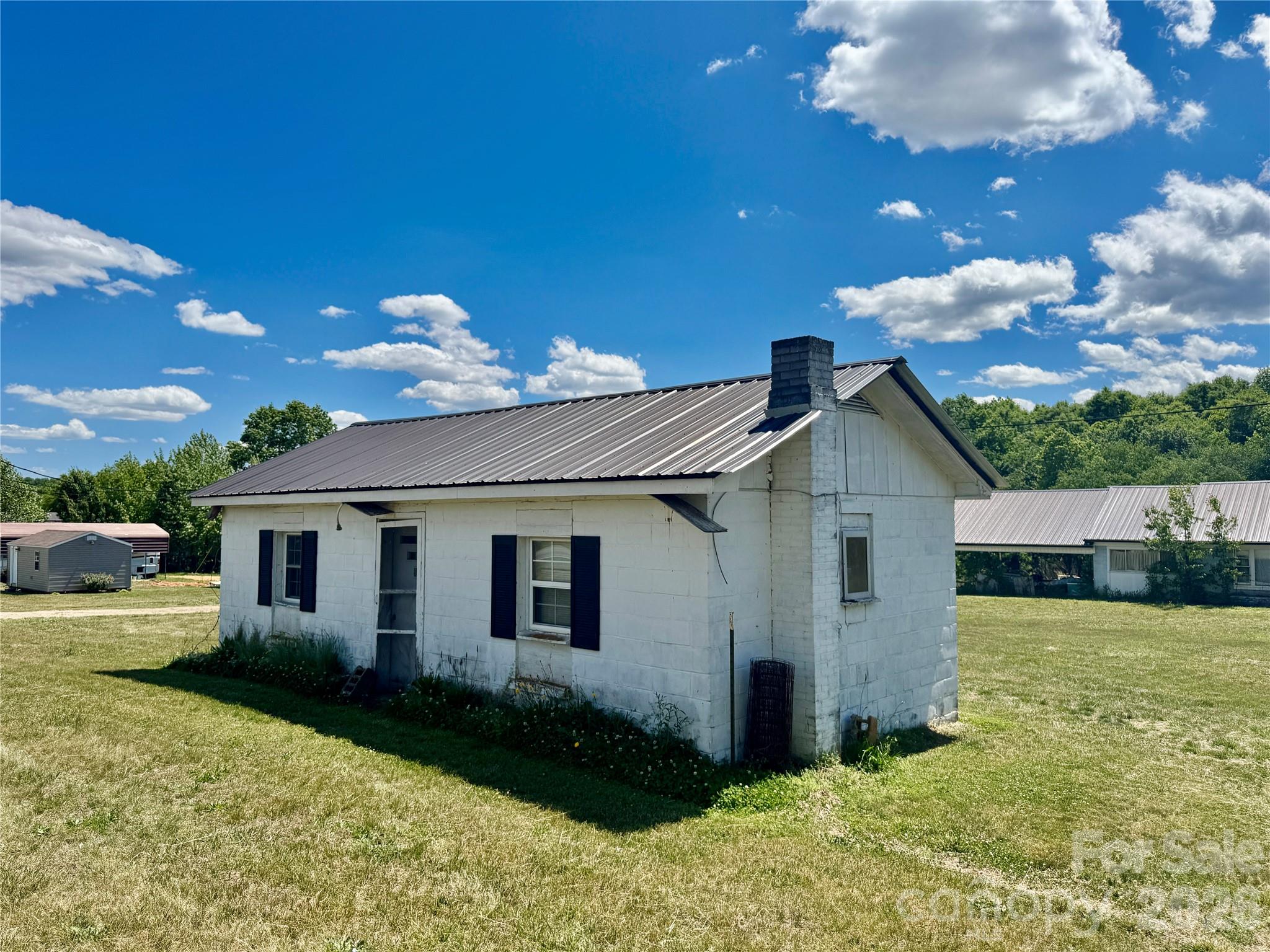 main property photo 38