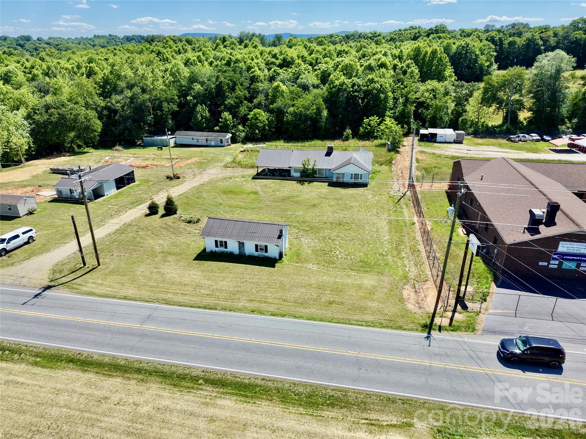 main property photo 8
