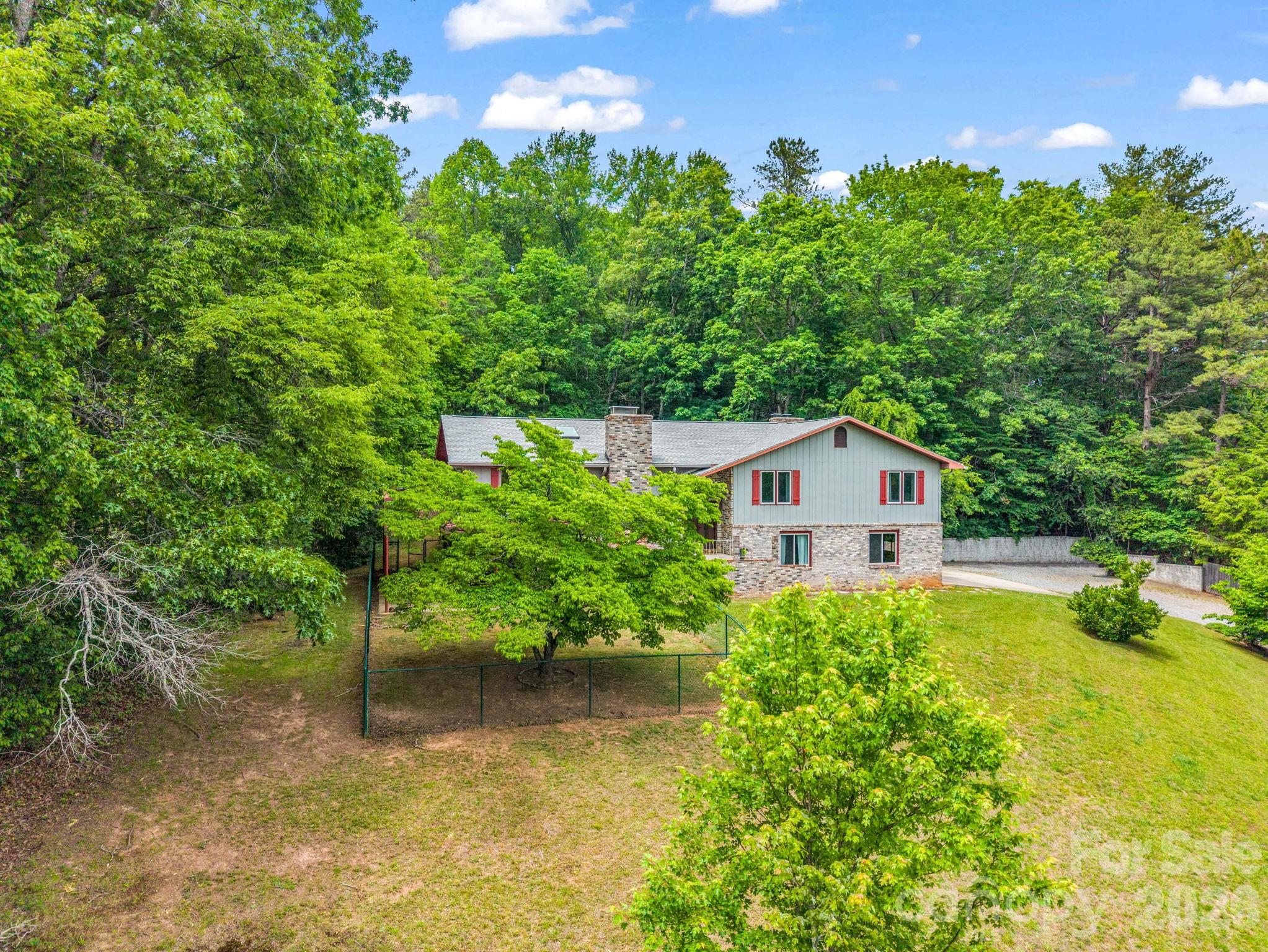 main property photo 33