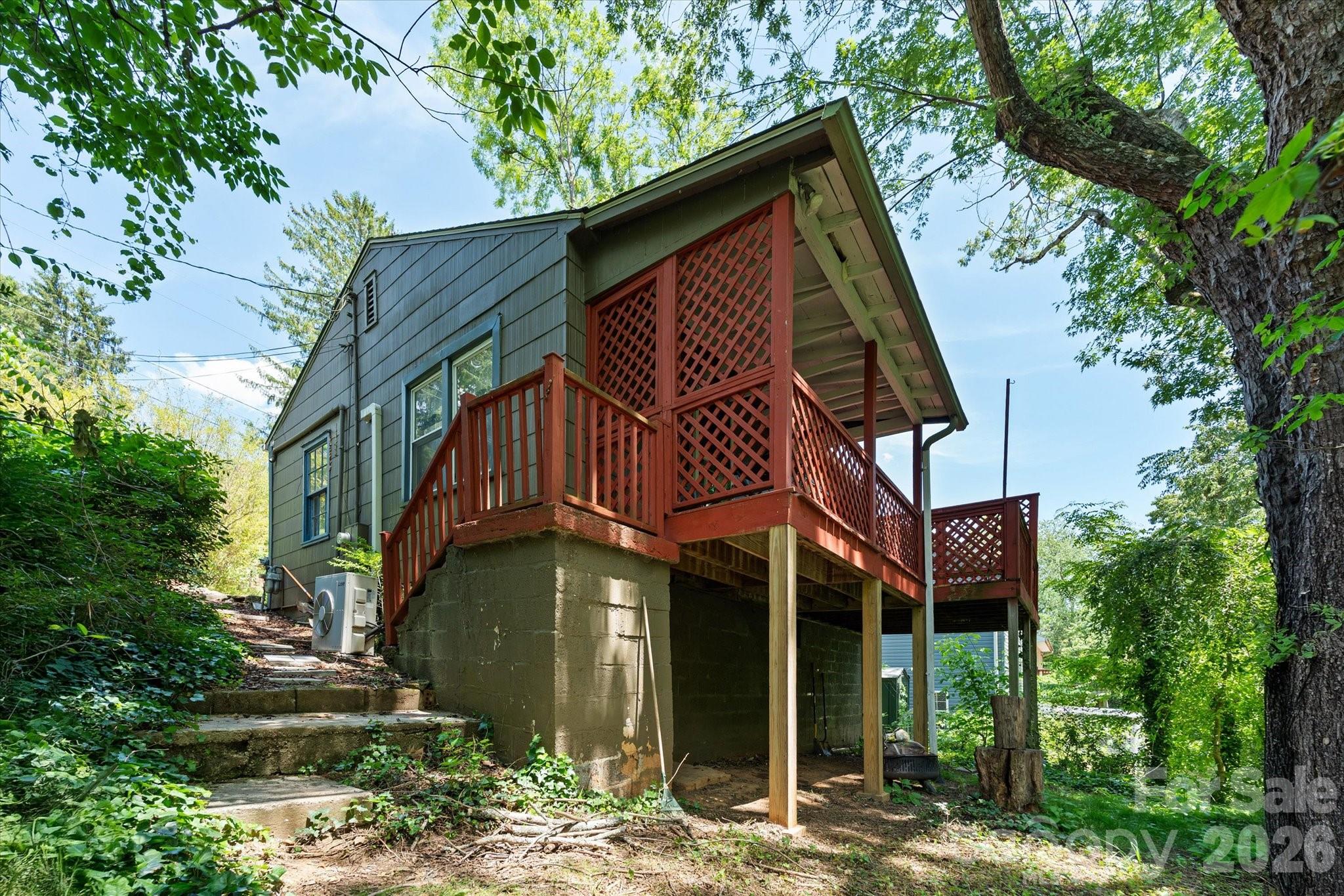 main property photo 25