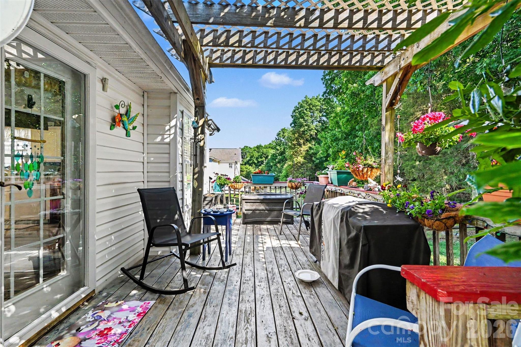 main property photo 16