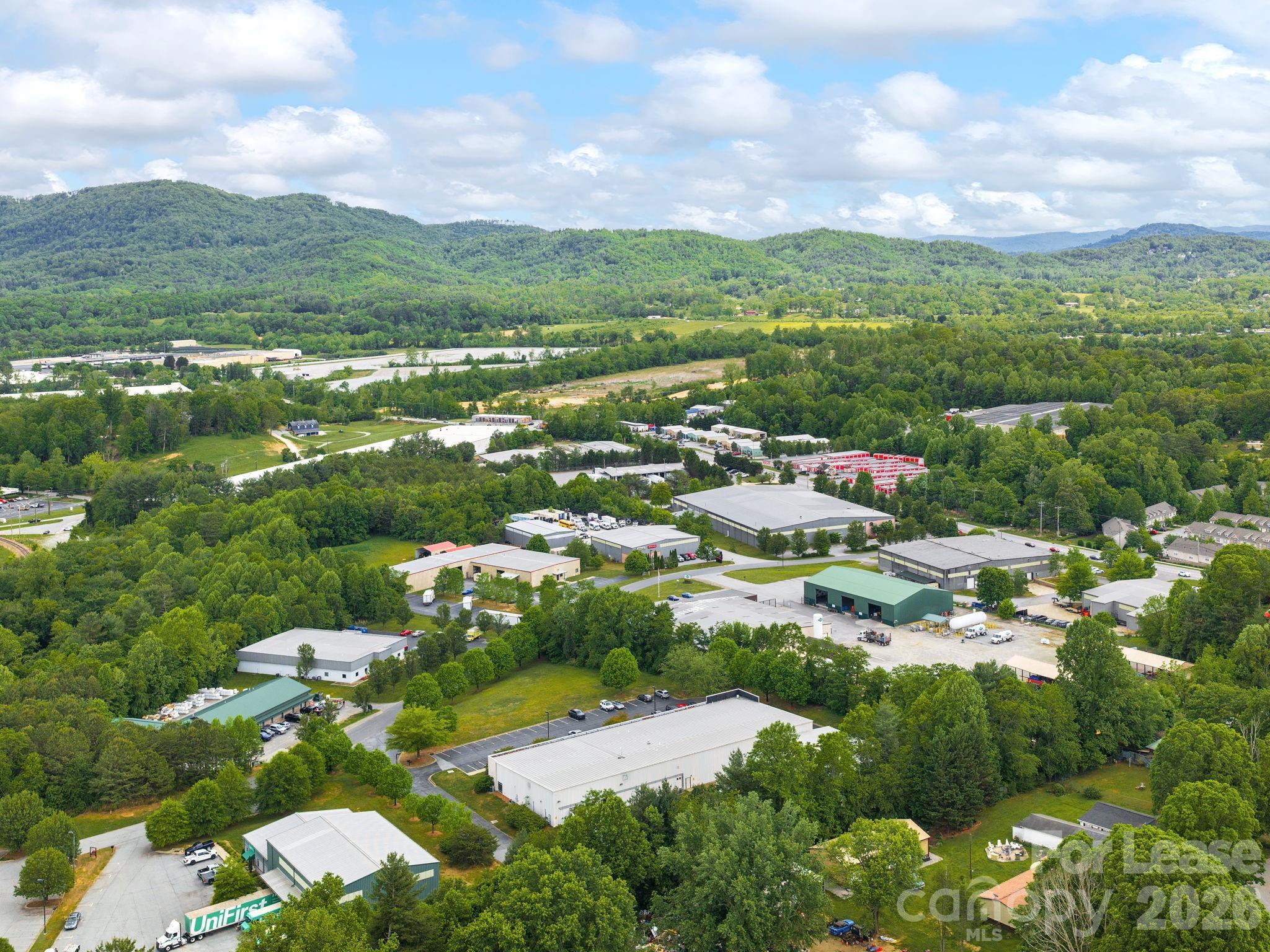 main property photo 16