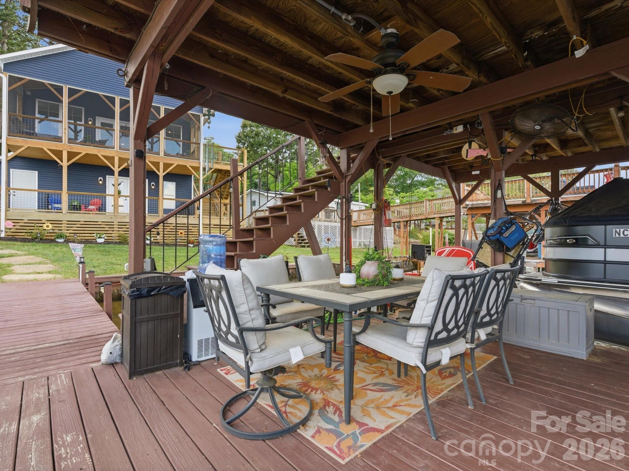 main property photo 36